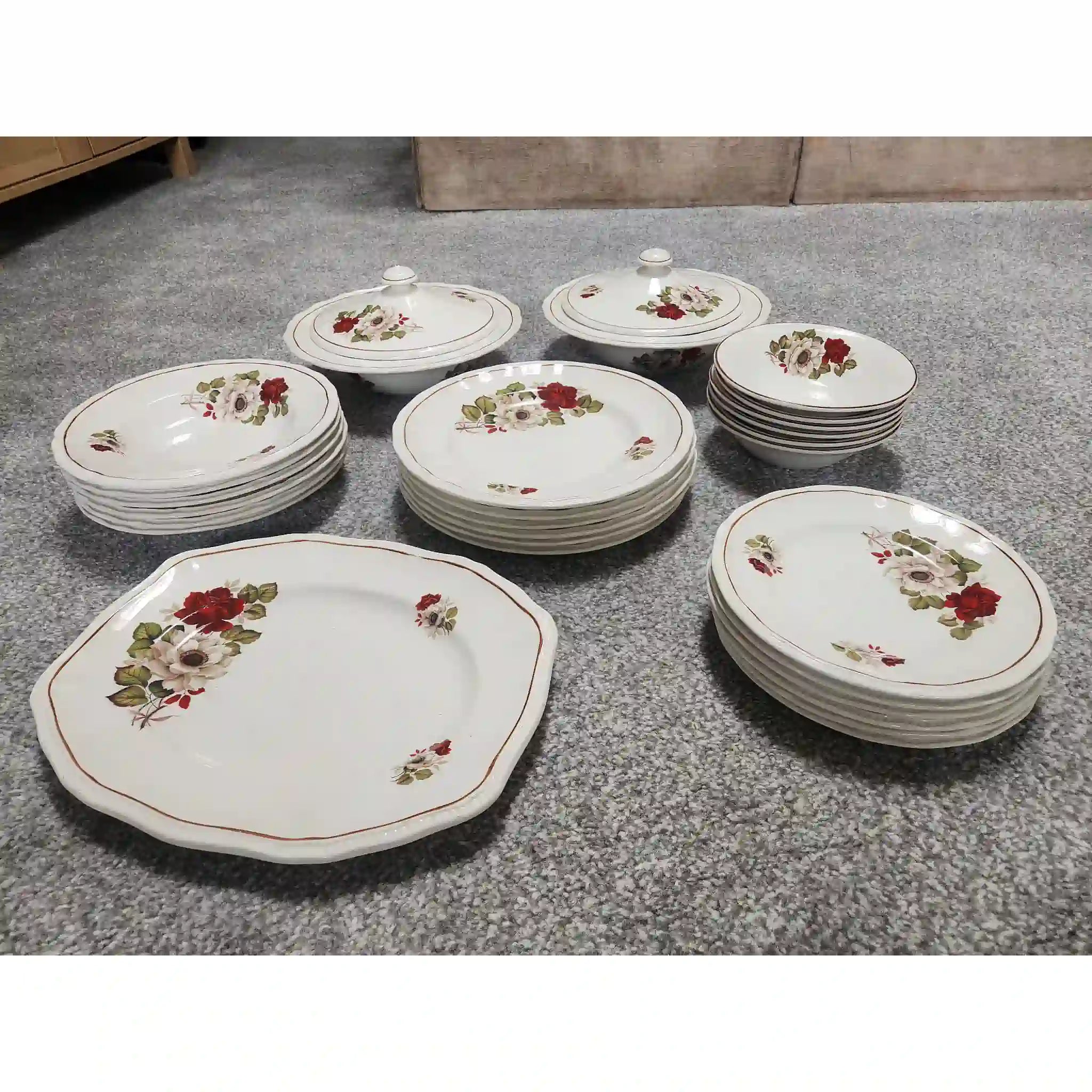 【ビンテージ】 ティーカップ、ティーポット ディナーセット / Swinnertons Pottery (スイナートンズ・ポタリー) / GEM ROSE (ジェム・ローズ) / 1950年代から1970年代頃 / イギリス