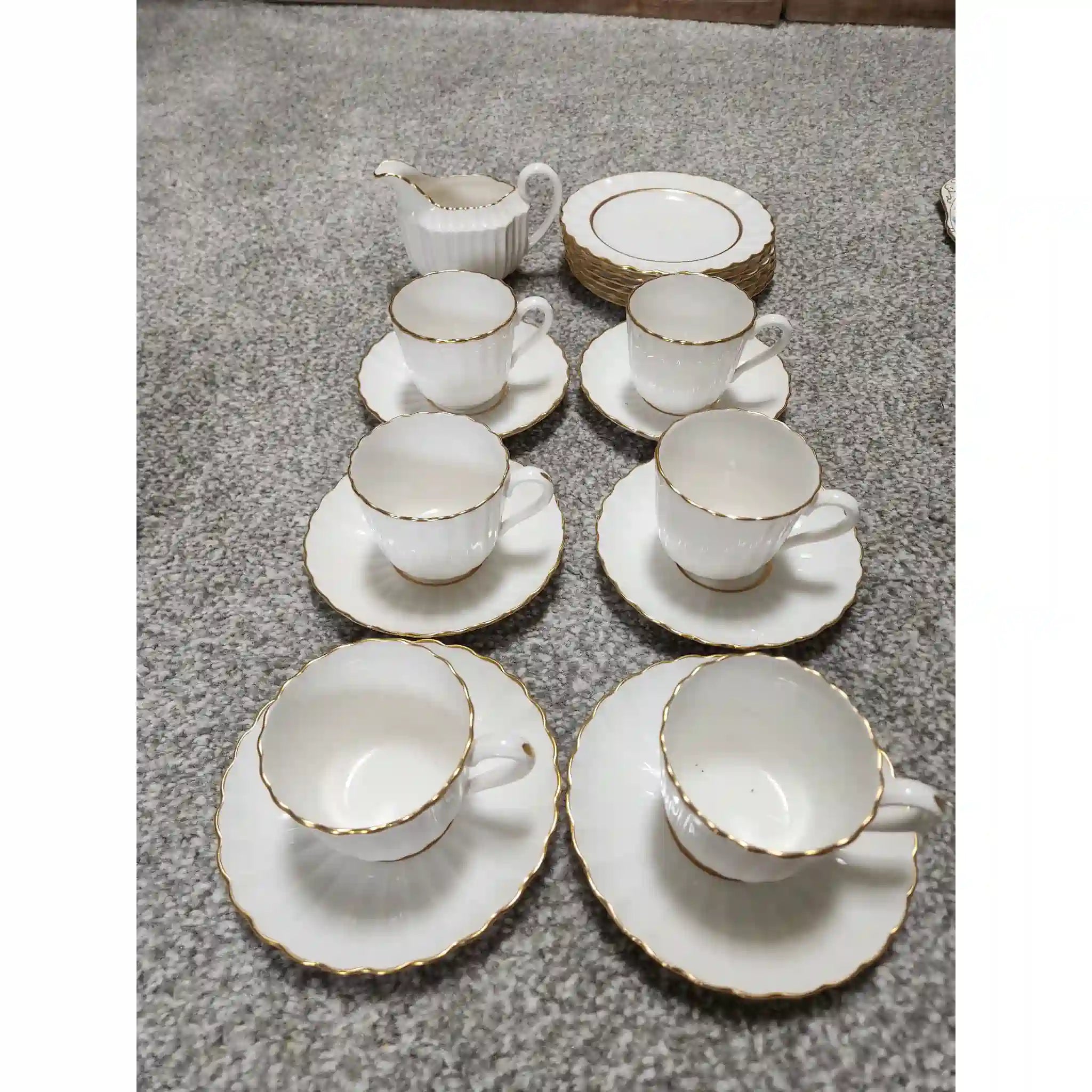 【】 皿付きの茶セット