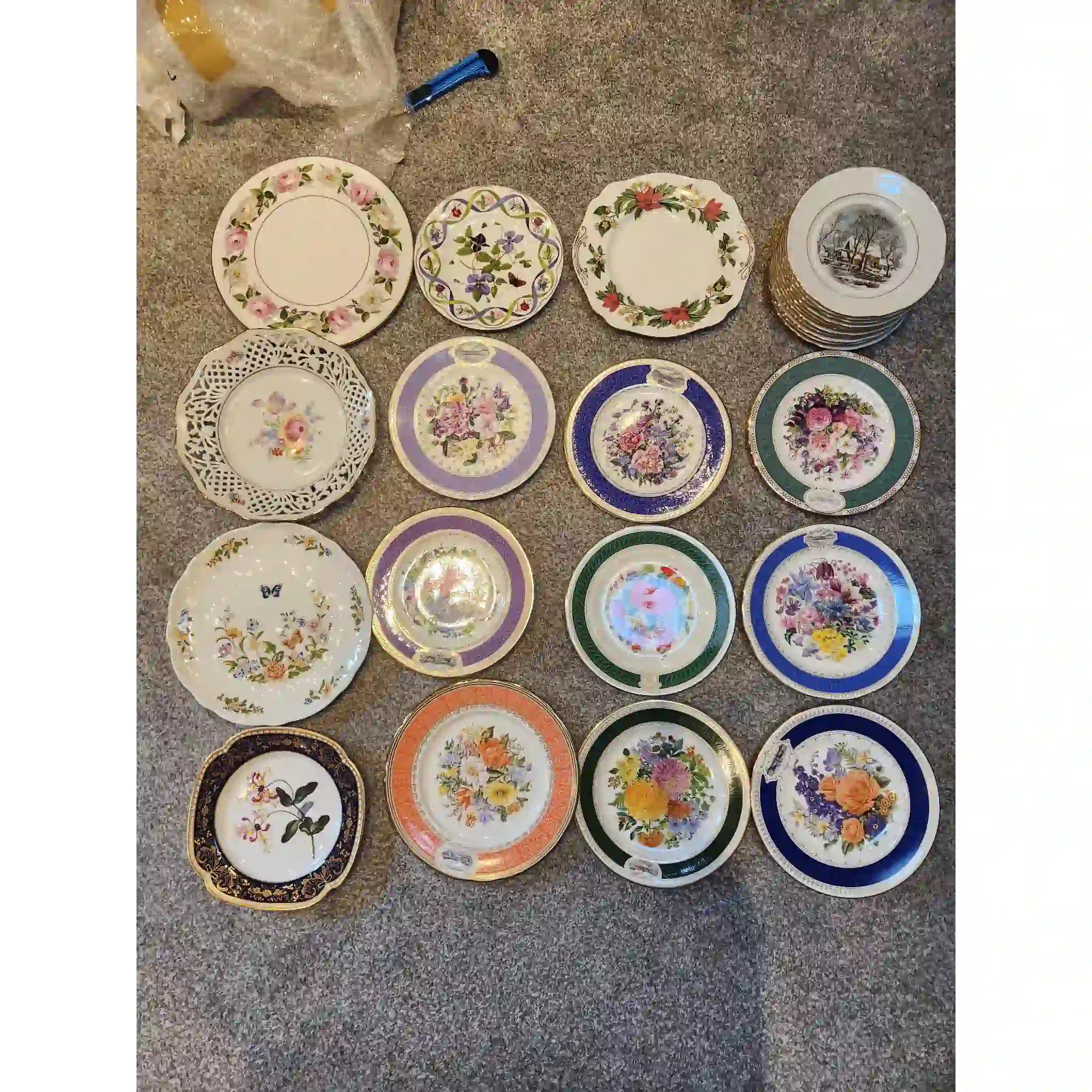 【】 装飾用の皿