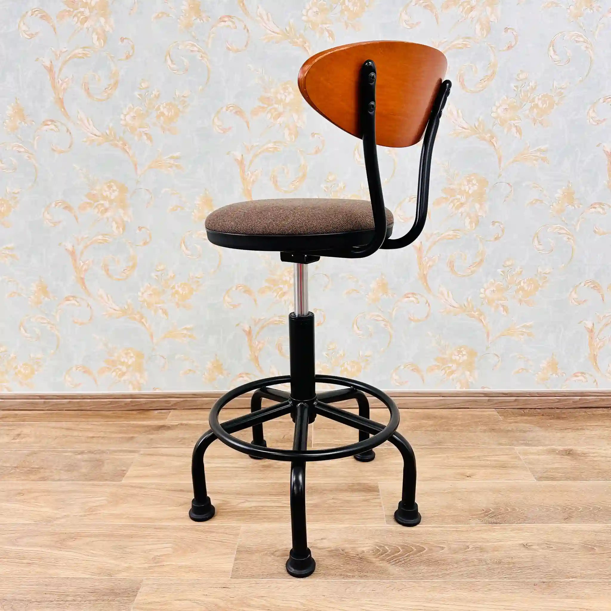 【リユース】 小回りカウンターチェア