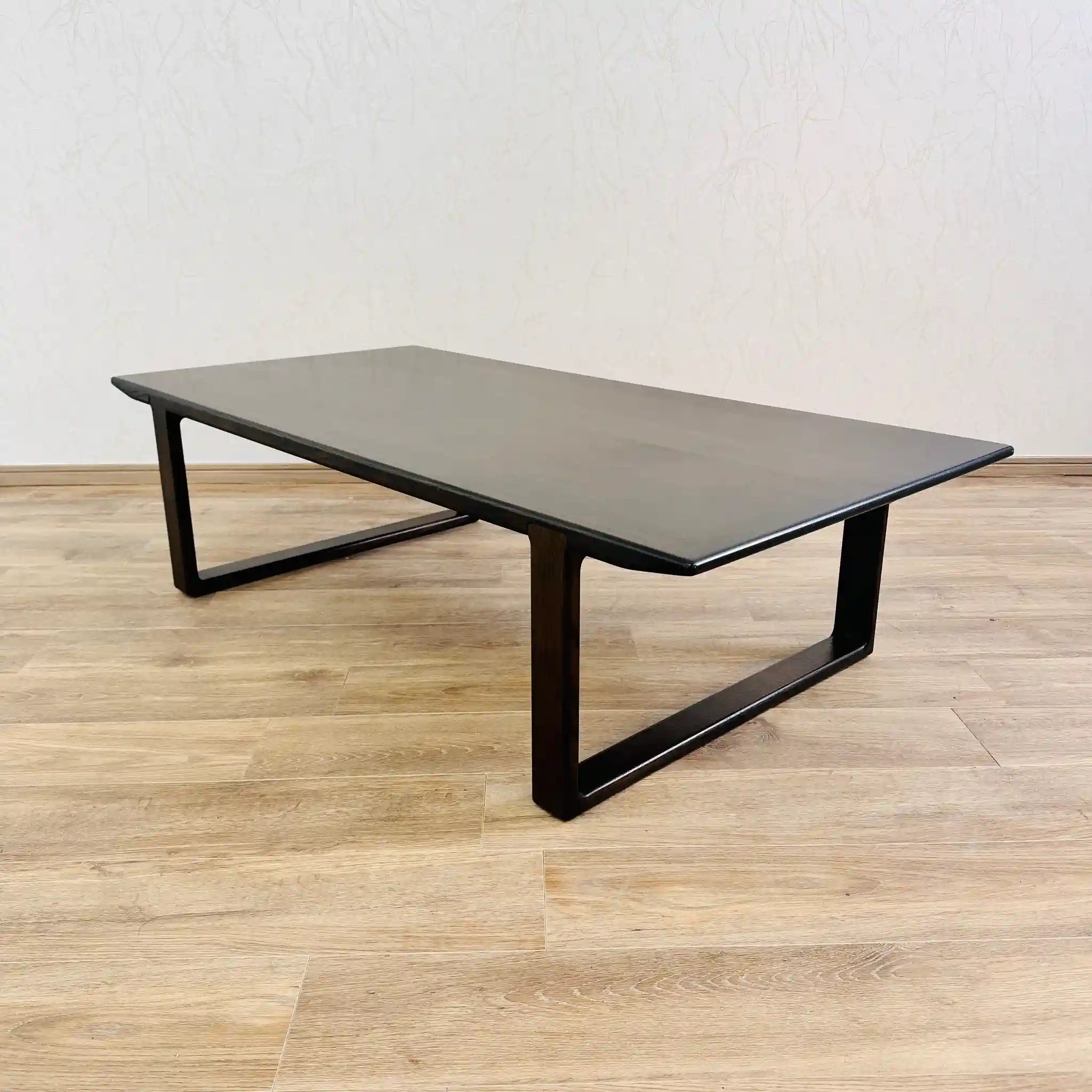 Table Karimoku