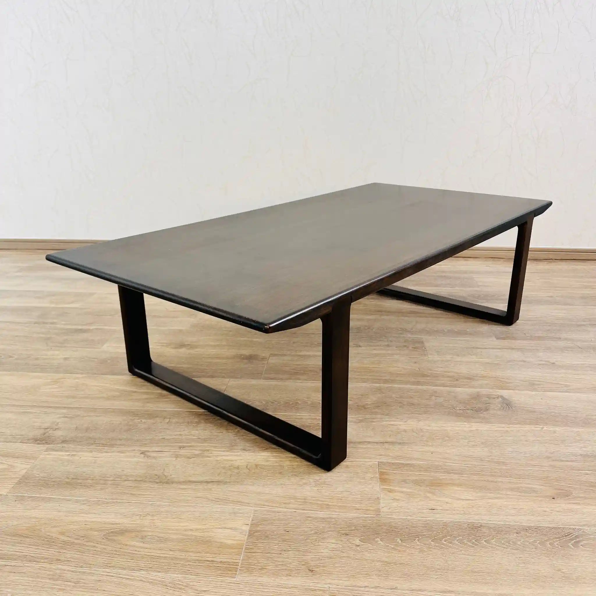 Table Karimoku