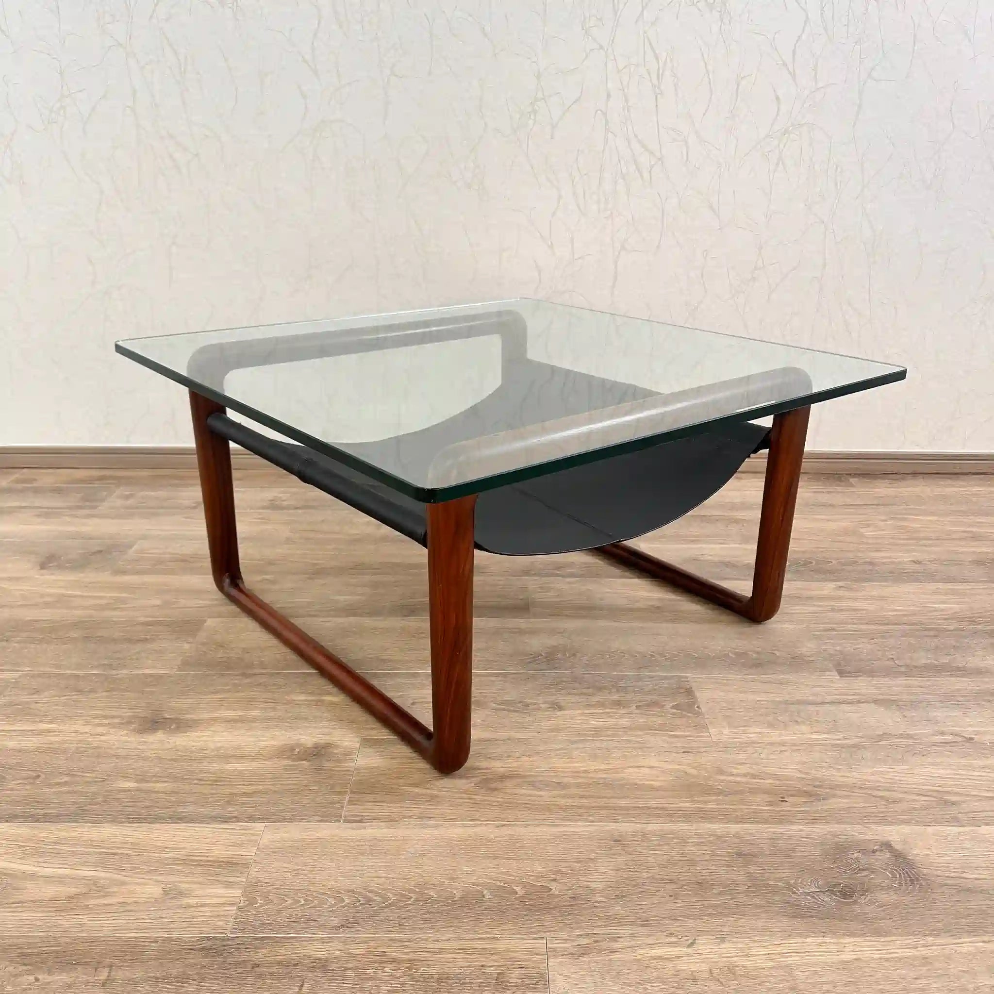 [Reuse] Center table, glass, leather