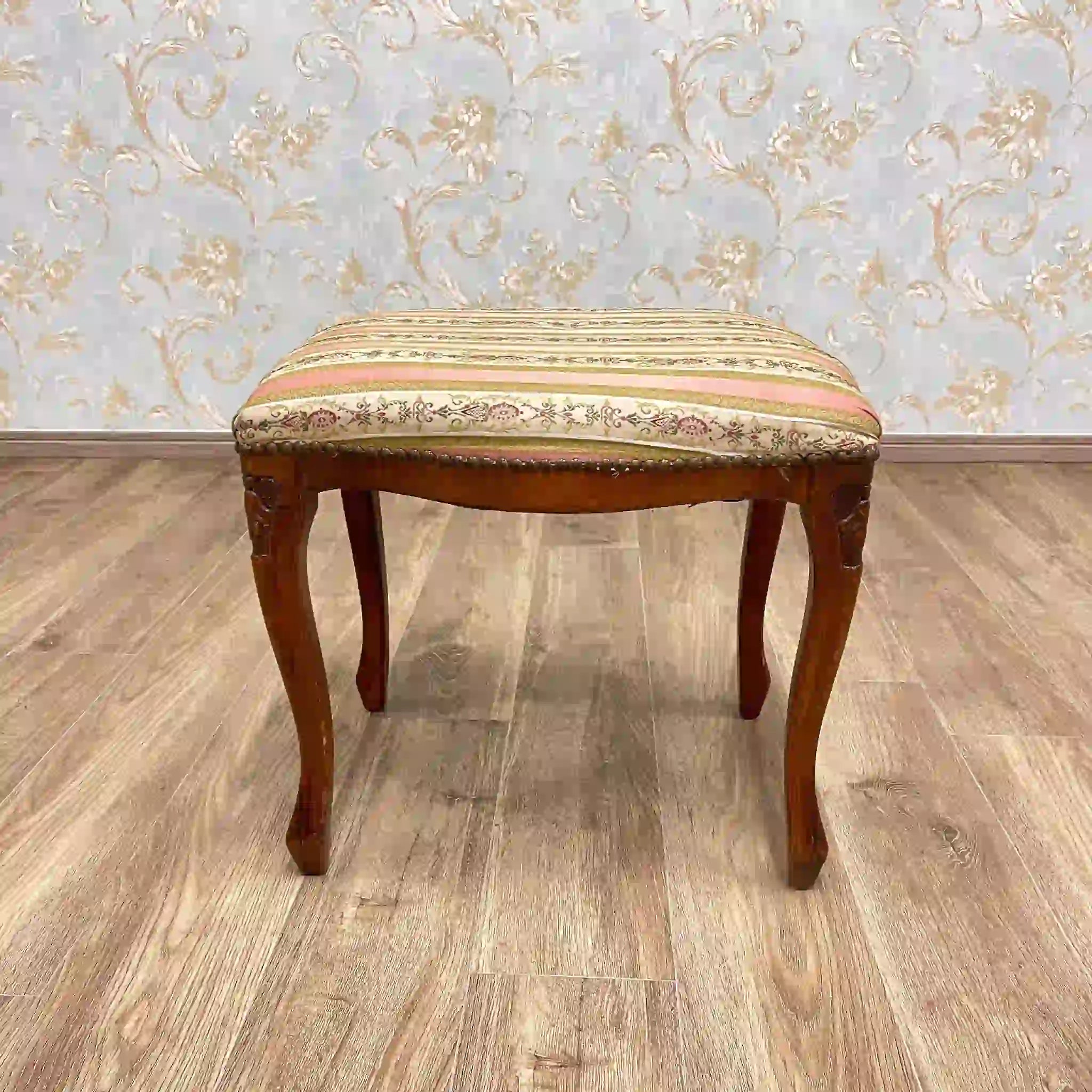 [Antique] Pink floral ottoman