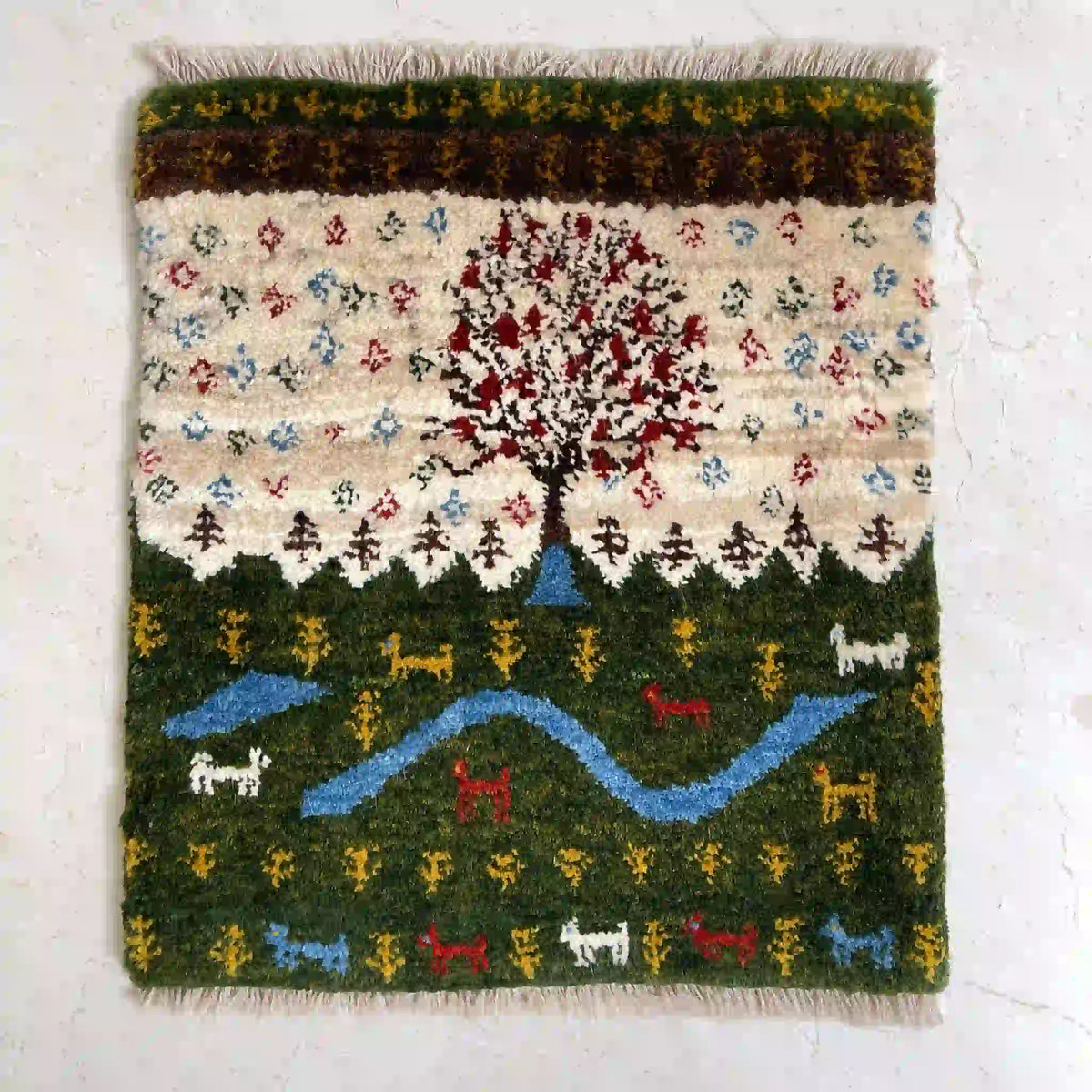ギャッベ 52cm×47cm / ウール / イラン / カシュクール / 手織り