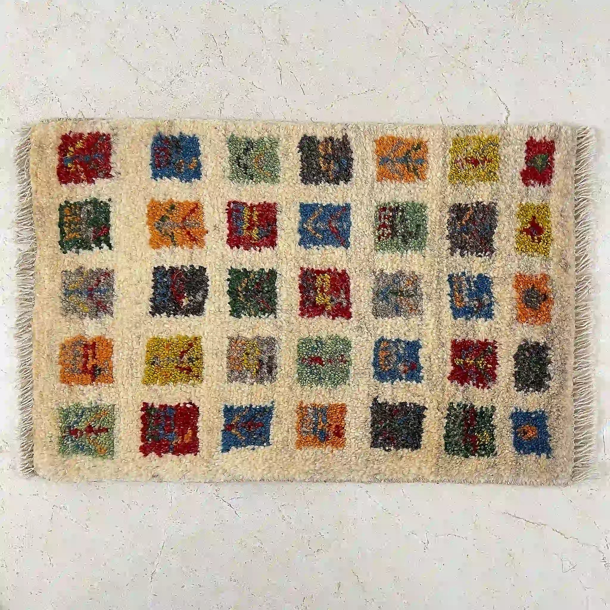 【絨毯/ラグ/ペルシャ絨毯】 ギャッベ 60×40 シラーズ産 ウール 手織り　草木染め