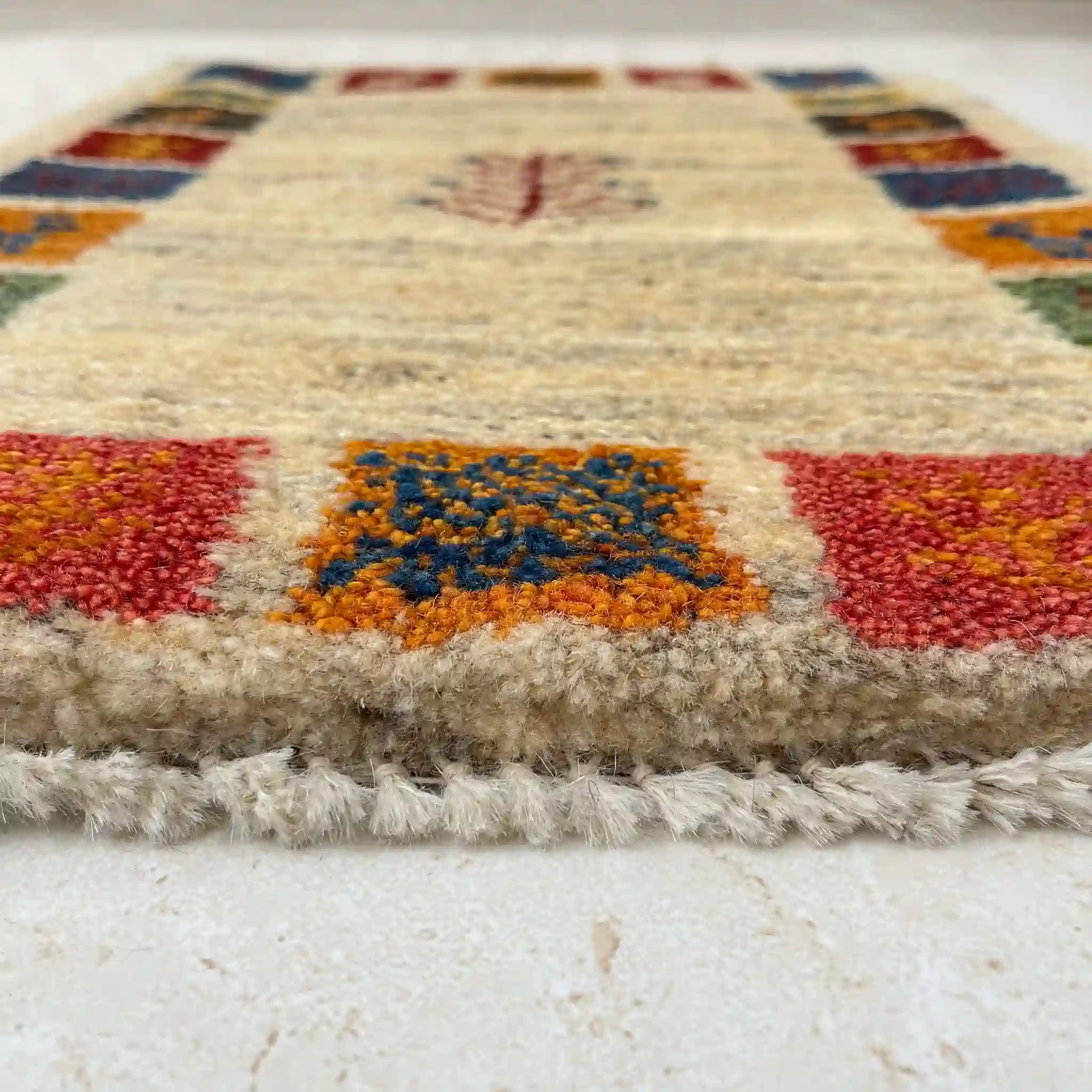 【絨毯/ラグ/ペルシャ絨毯】 ギャッベ 61×45 シラーズ産 ウール 手織り　草木染め　