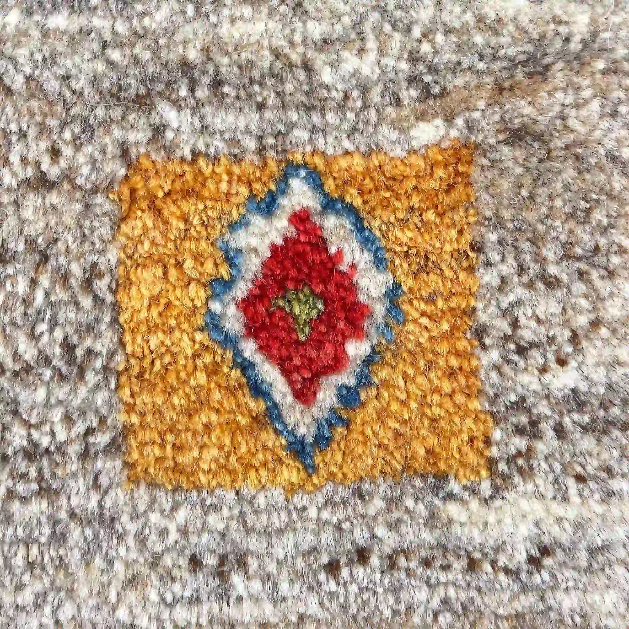【絨毯/ラグ/ペルシャ絨毯】 ギャッベ 125×83 シラーズ産 ウール ヤラメ 手織り　草木染め　