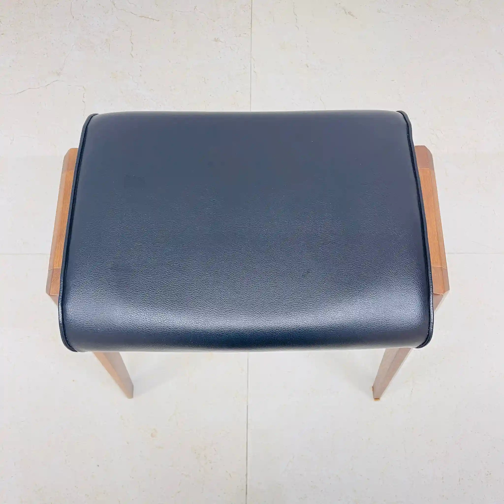 【リユース】 スツール　レザー調　
