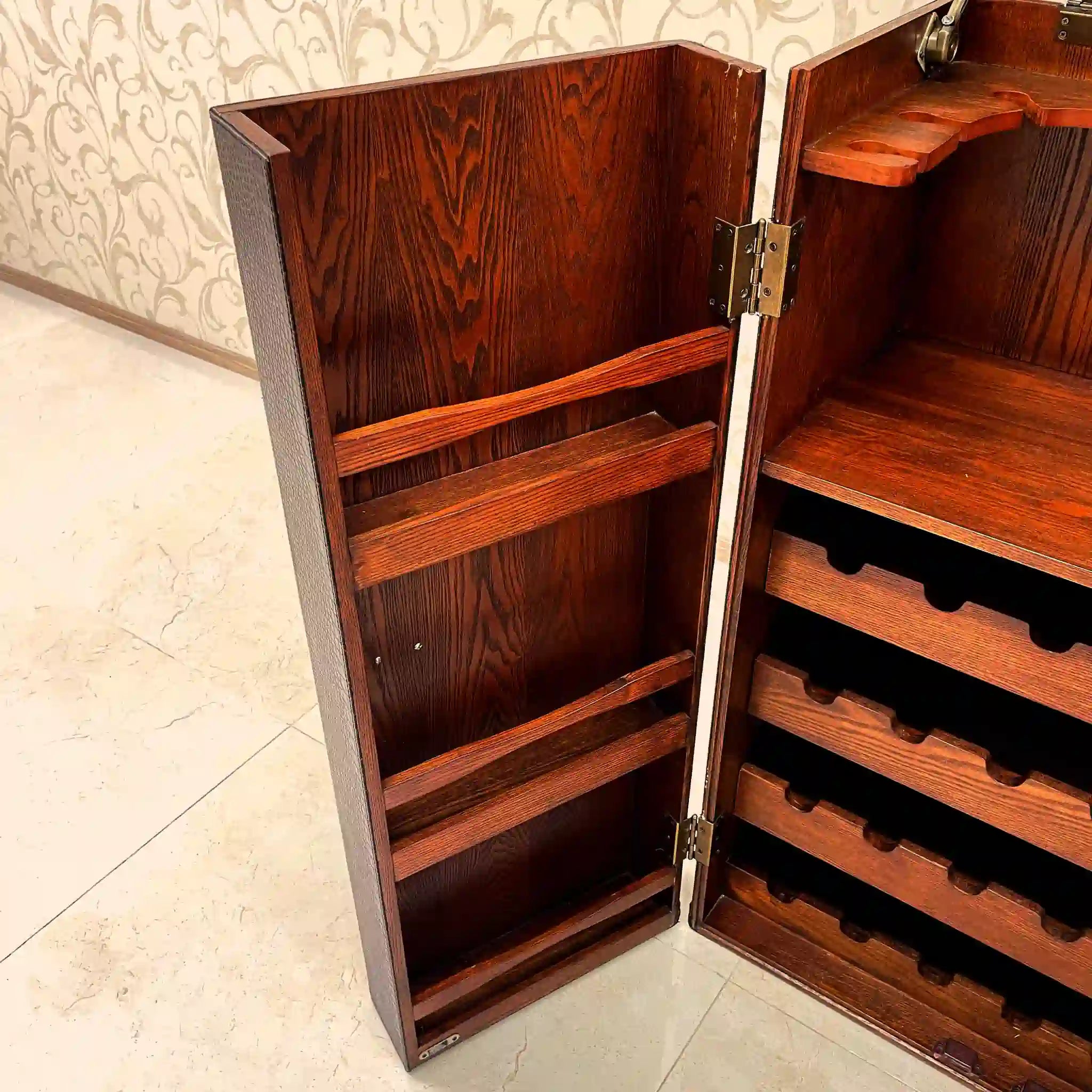 [Vintage] Wine cabinet / crocodile / synthetic skin / Japan / wine storage