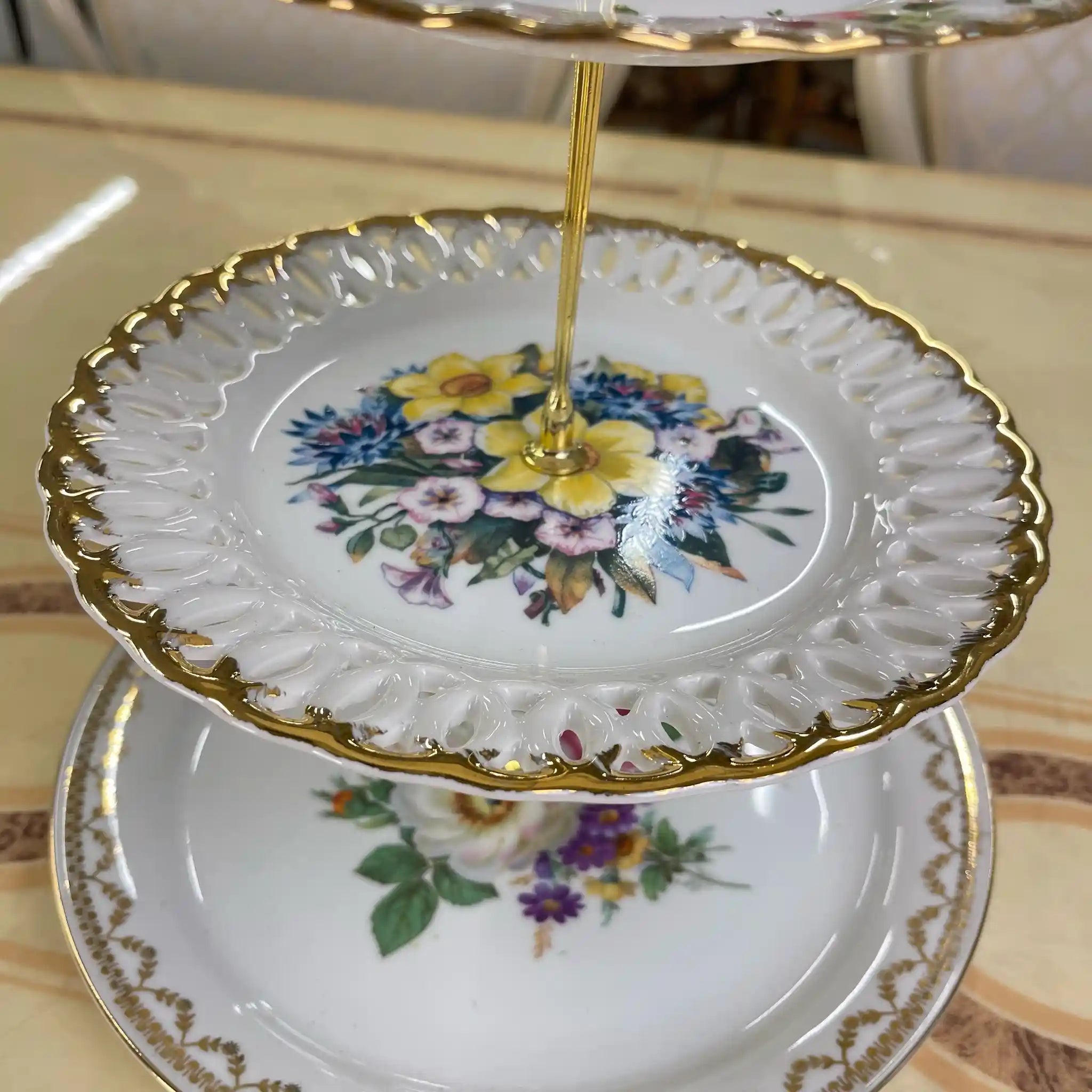[Antique] Cake stand, British