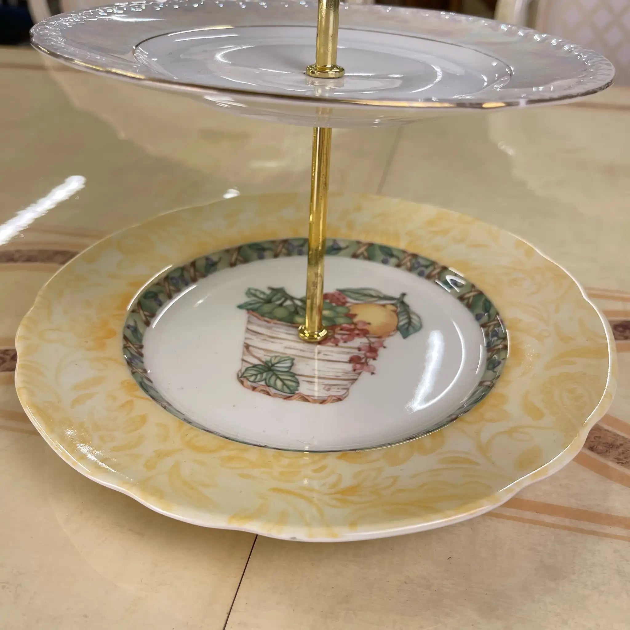 [Antique] Cake stand, British