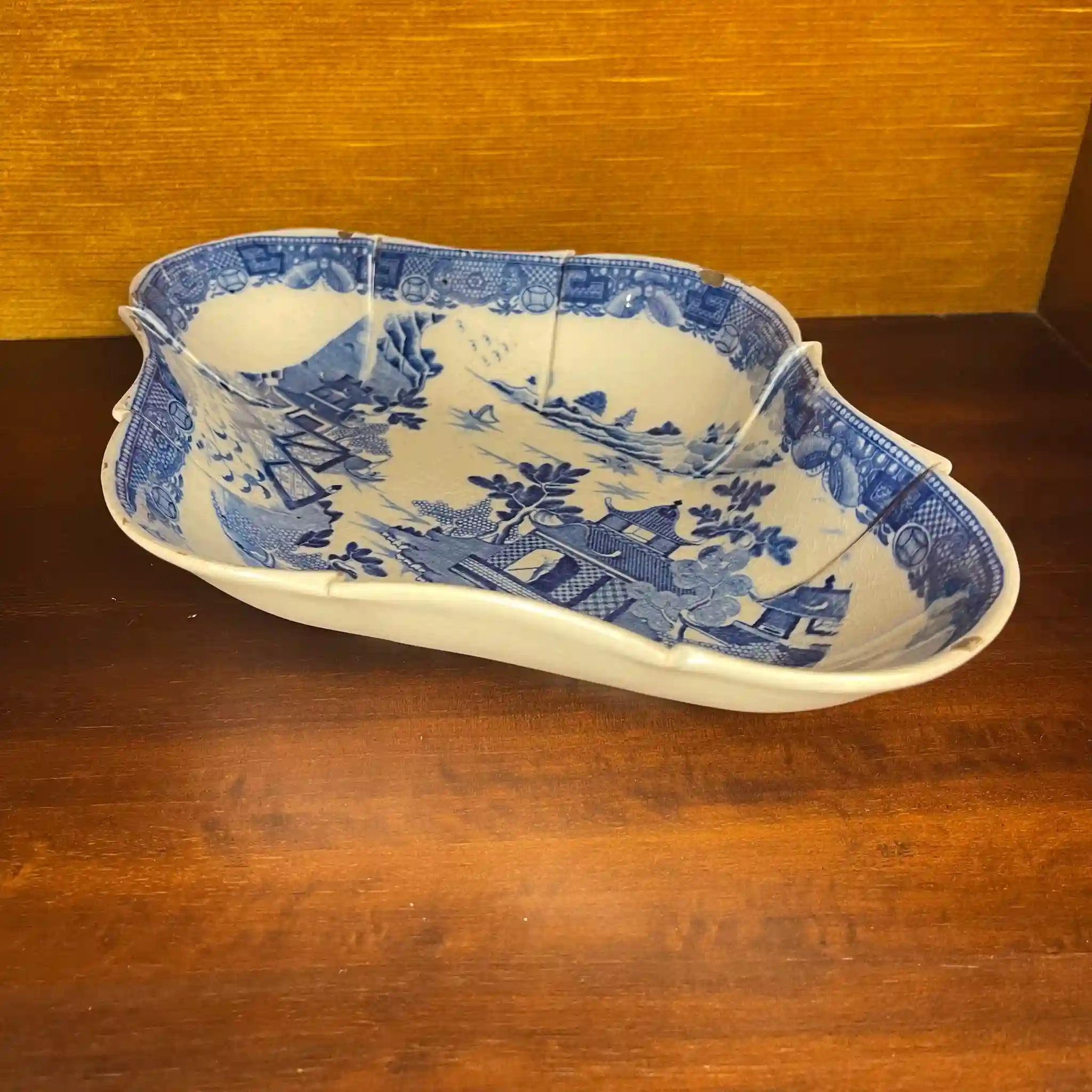 【アンティーク】デボニア型皿 ブルーイタリアン ブルーウィローパターン フルーテッド SPODE(スポード) /  1800年頃 イギリス