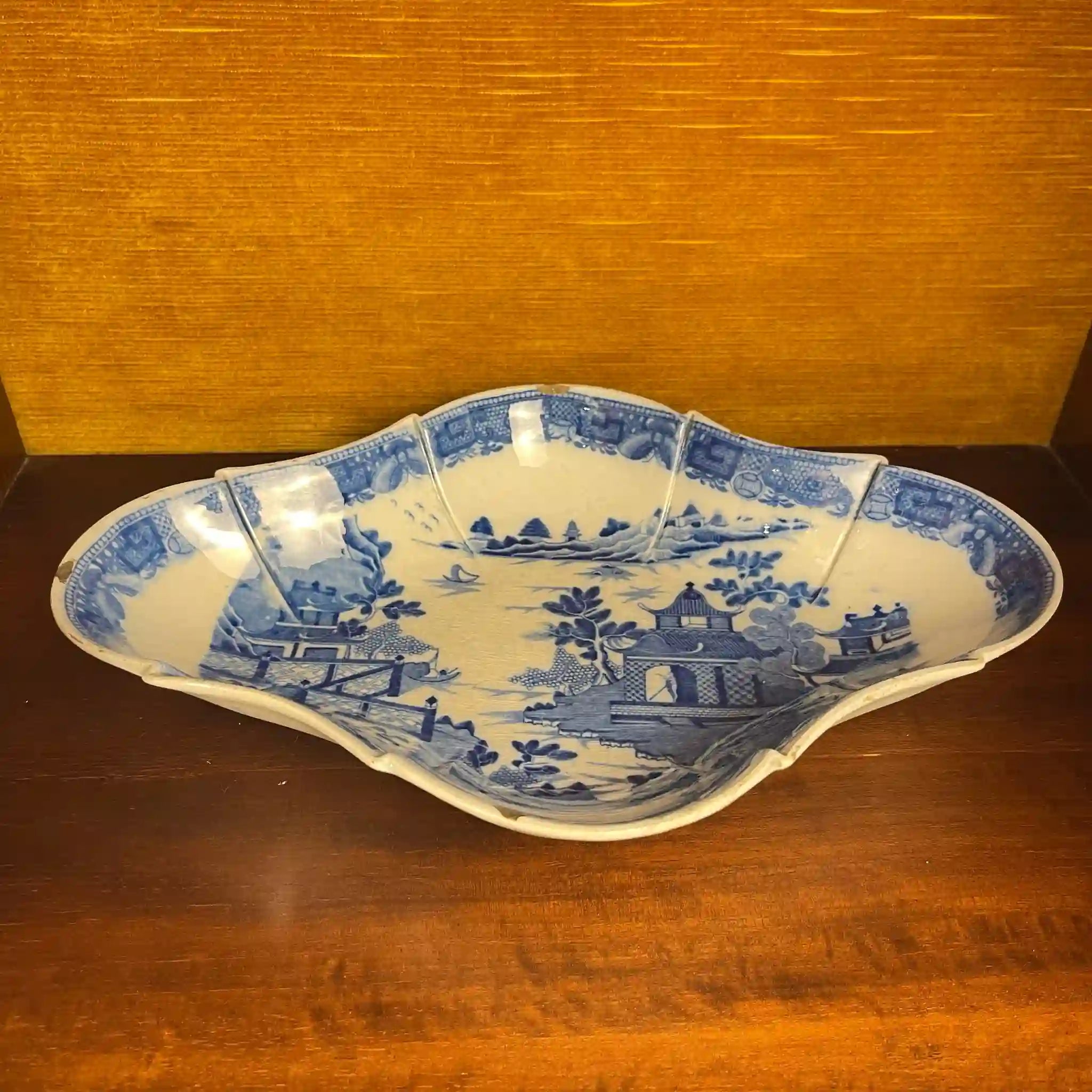 【アンティーク】デボニア型皿 ブルーイタリアン ブルーウィローパターン フルーテッド SPODE(スポード) /  1800年頃 イギリス