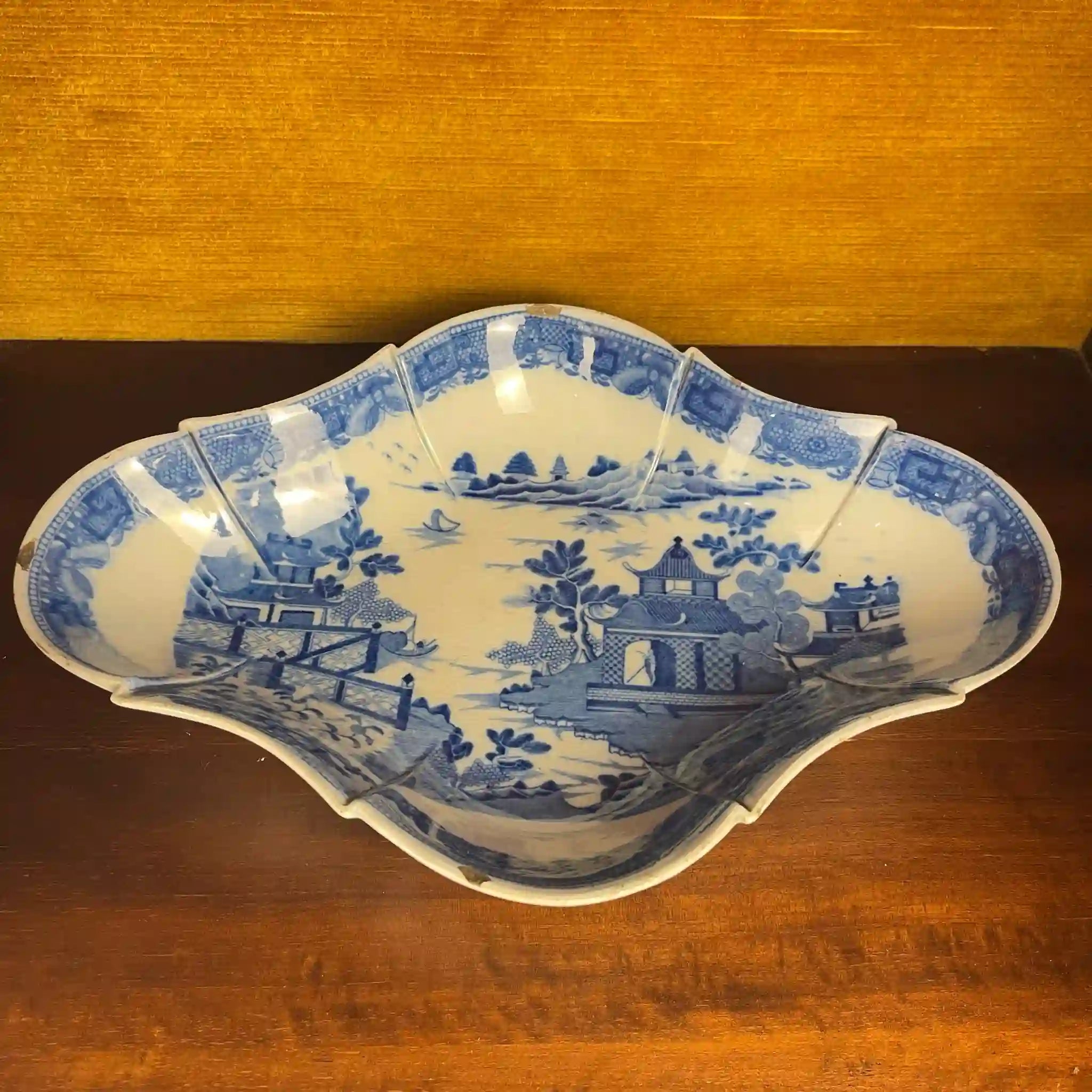 【アンティーク】デボニア型皿 ブルーイタリアン ブルーウィローパターン フルーテッド SPODE(スポード) /  1800年頃 イギリス