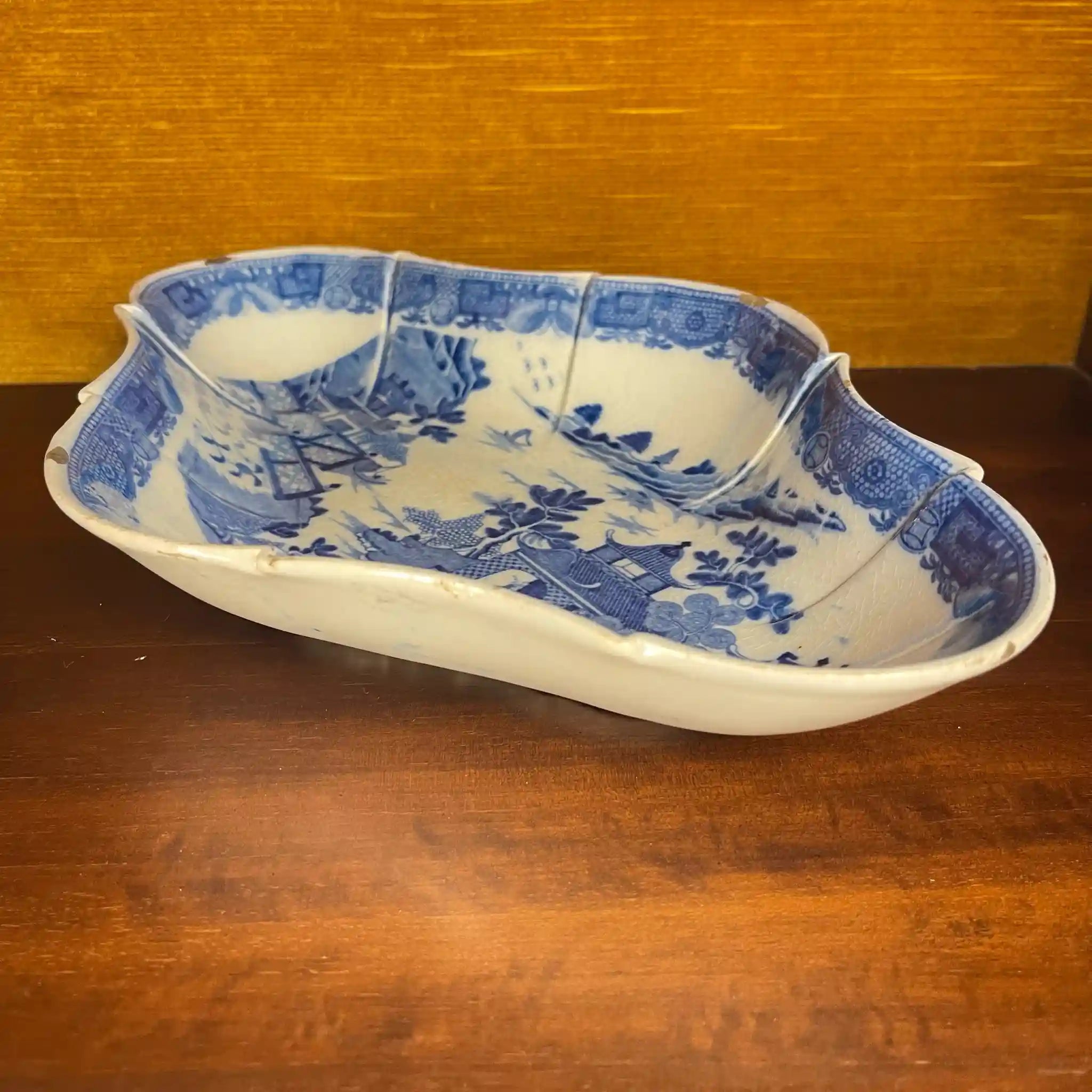 【アンティーク】デボニア型皿 ブルーイタリアン ブルーウィローパターン フルーテッド SPODE(スポード) /  1800年頃 イギリス
