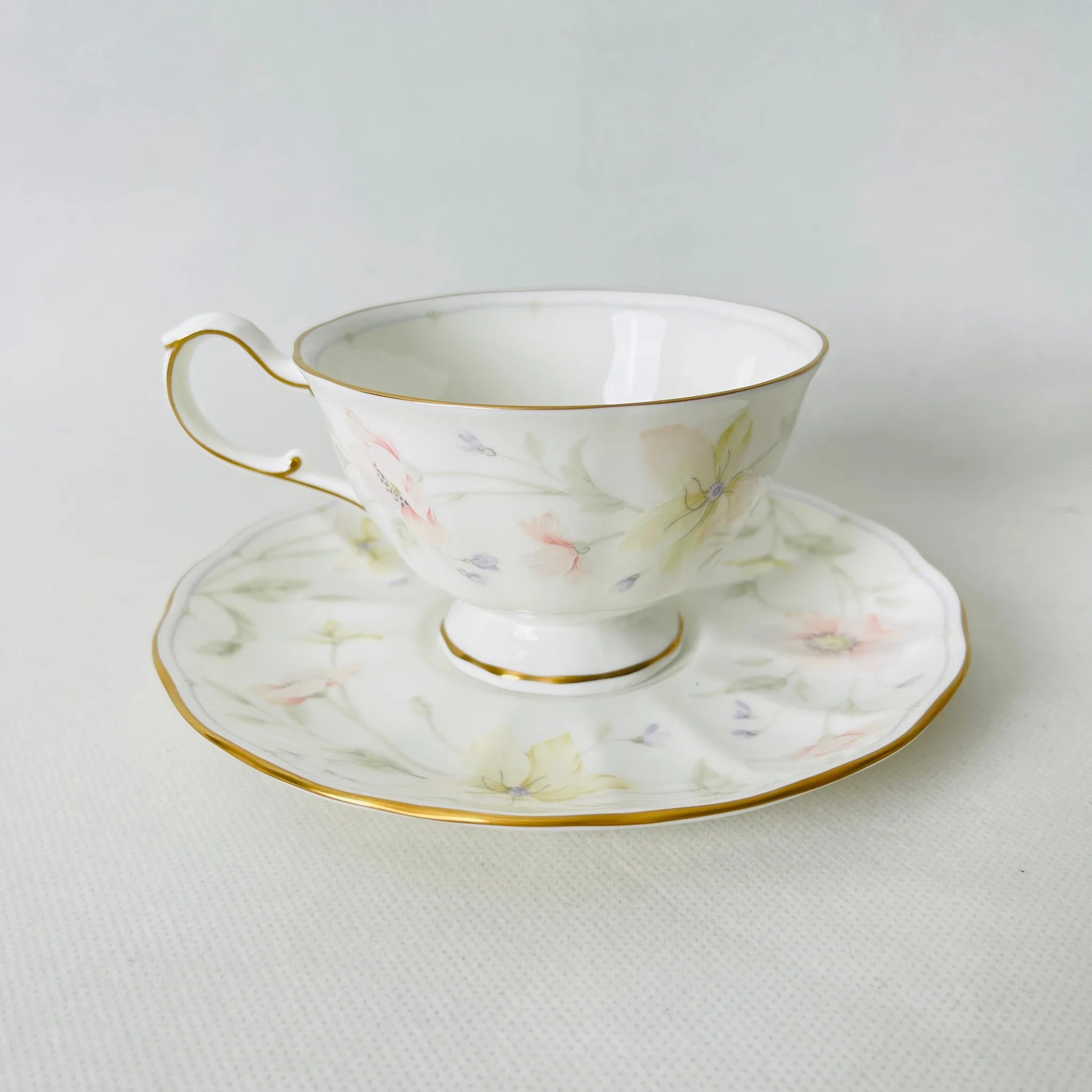 【リユース】ティーカップ　6個セット NARUMI / パステルガーデン  Bone China 日本 / 未使用 箱付き