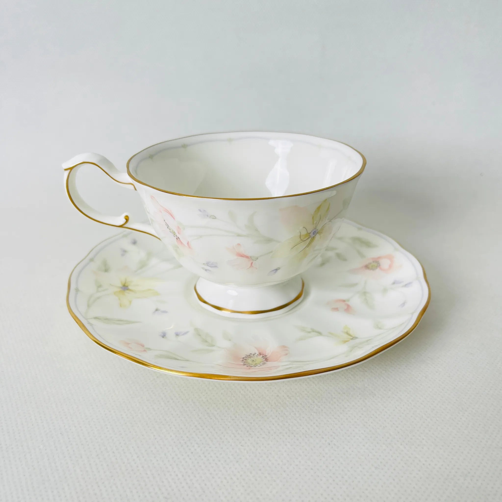 【リユース】ティーカップ　6個セット NARUMI / パステルガーデン  Bone China 日本 / 未使用 箱付き