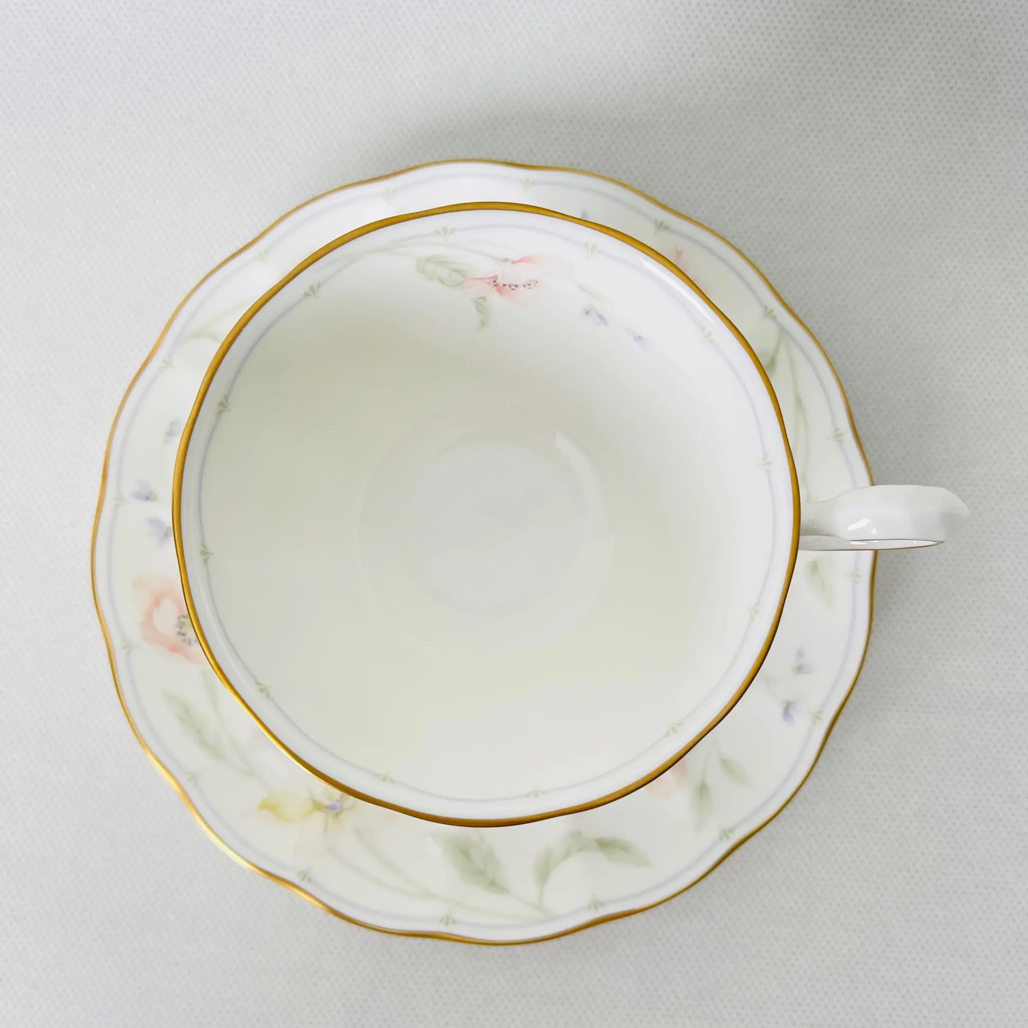 【リユース】ティーカップ　6個セット NARUMI / パステルガーデン  Bone China 日本 / 未使用 箱付き