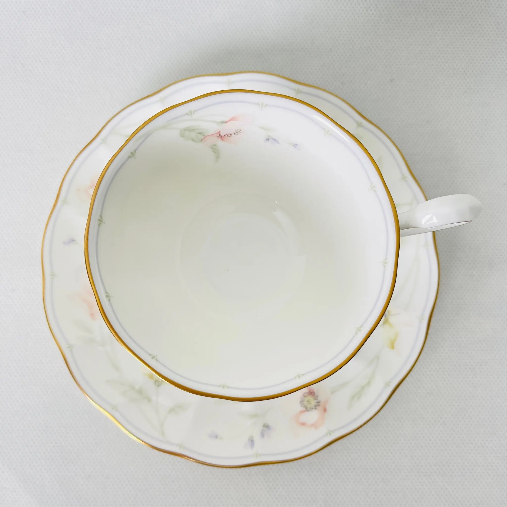 【リユース】ティーカップ　6個セット NARUMI / パステルガーデン  Bone China 日本 / 未使用 箱付き