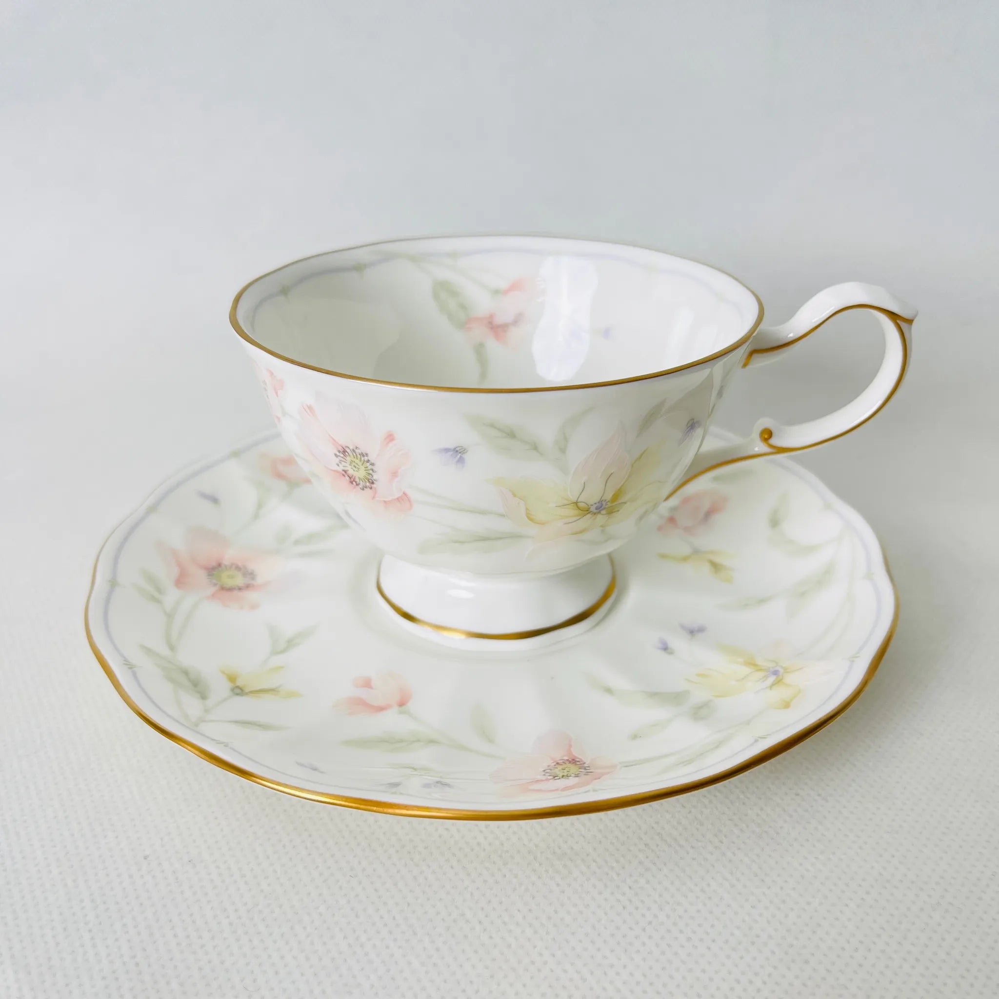 【リユース】ティーカップ　6個セット NARUMI / パステルガーデン  Bone China 日本 / 未使用 箱付き