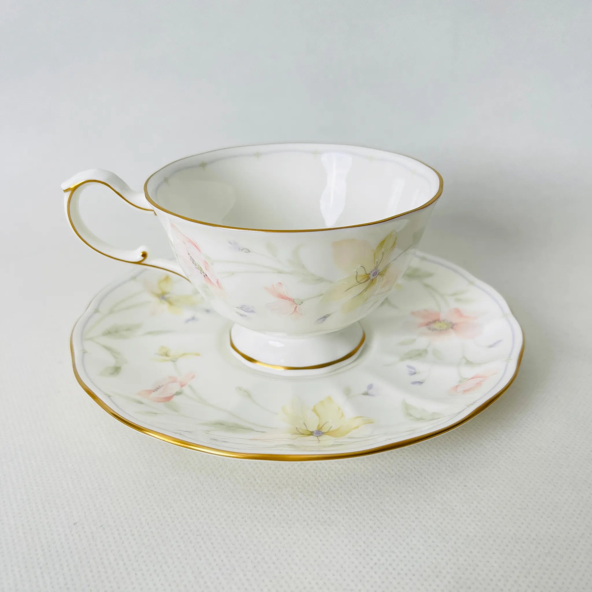 【リユース】ティーカップ　6個セット NARUMI / パステルガーデン  Bone China 日本 / 未使用 箱付き