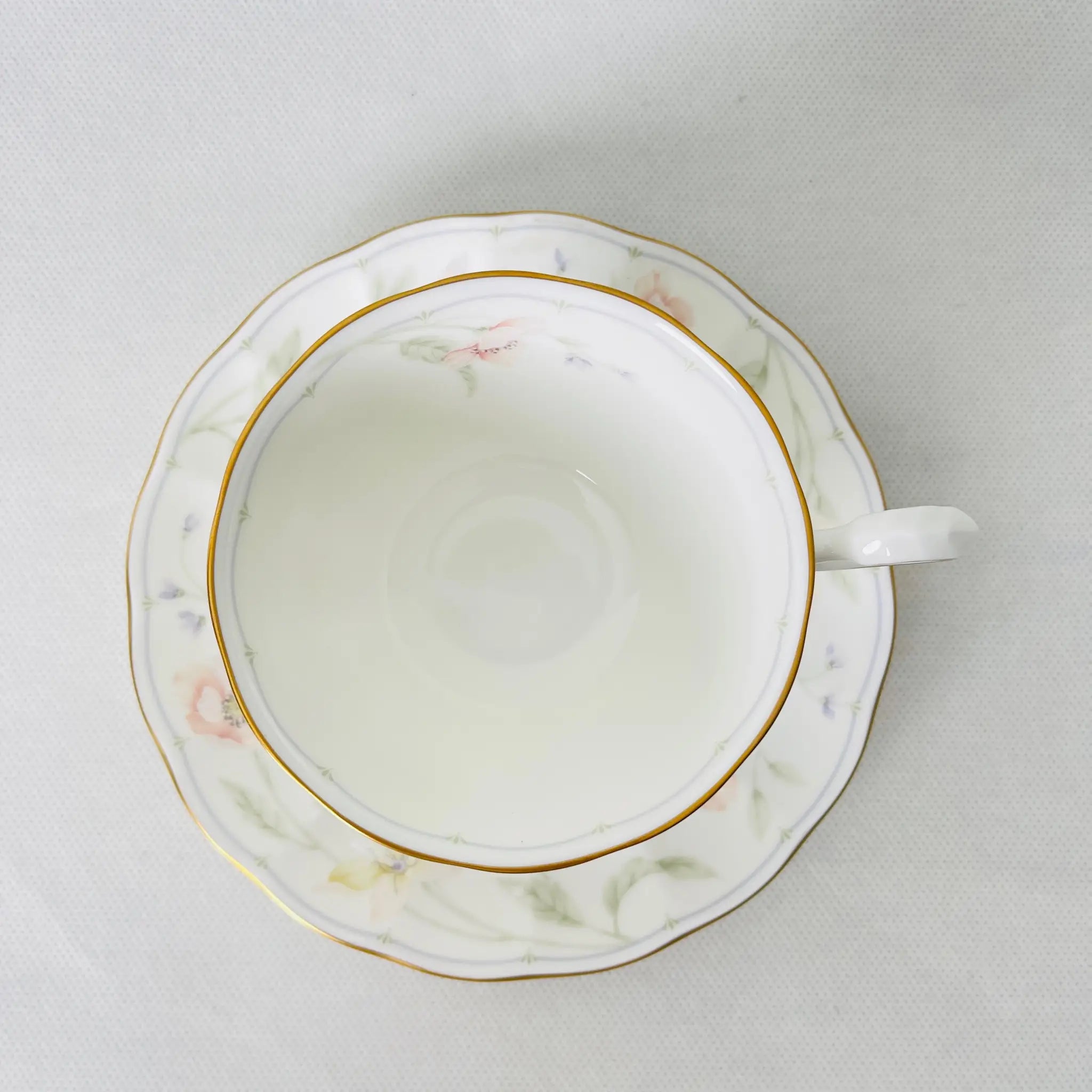 【リユース】ティーカップ　6個セット NARUMI / パステルガーデン  Bone China 日本 / 未使用 箱付き