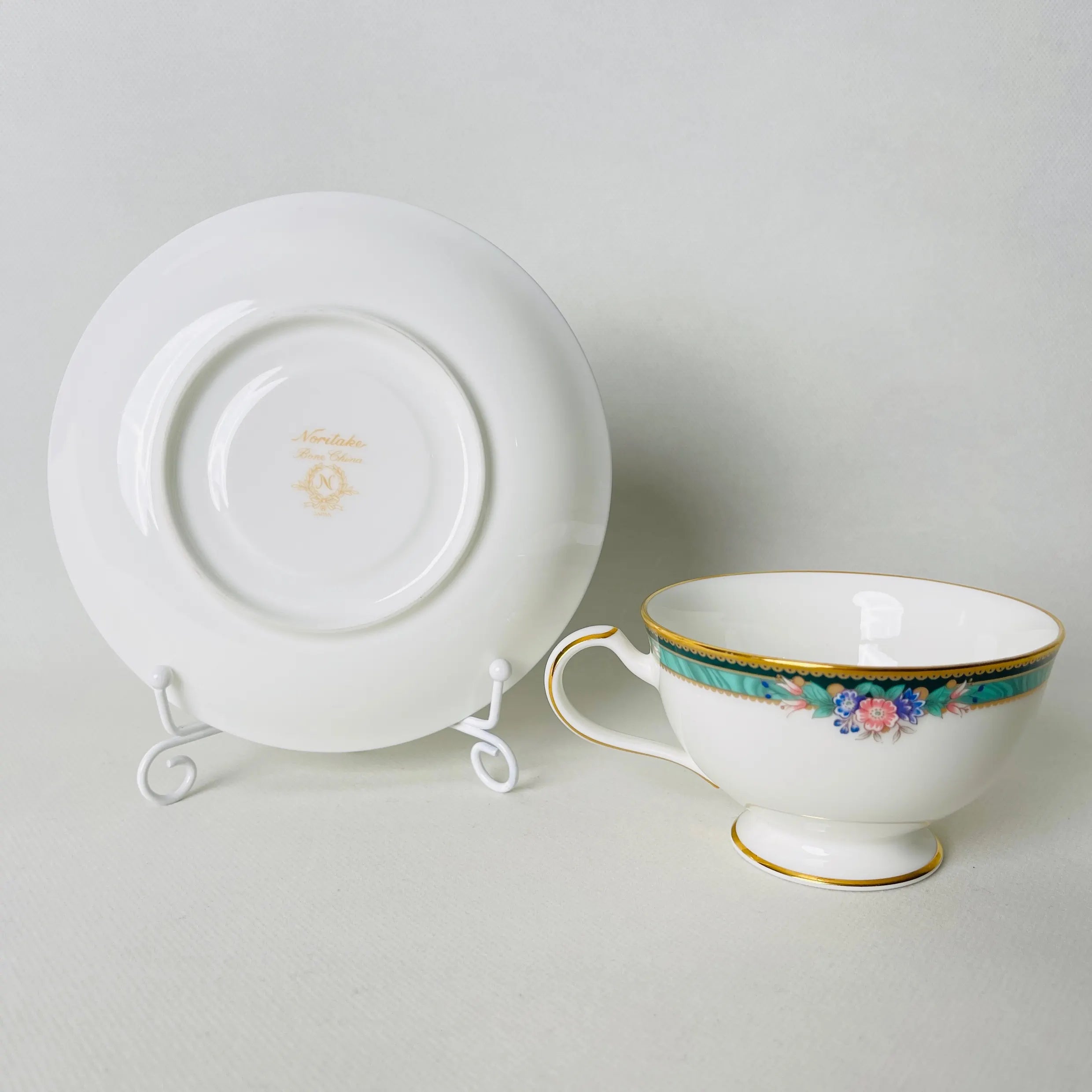 【リユース】 ティーカップ＆ソーサーセット　Noritake Ashbury　