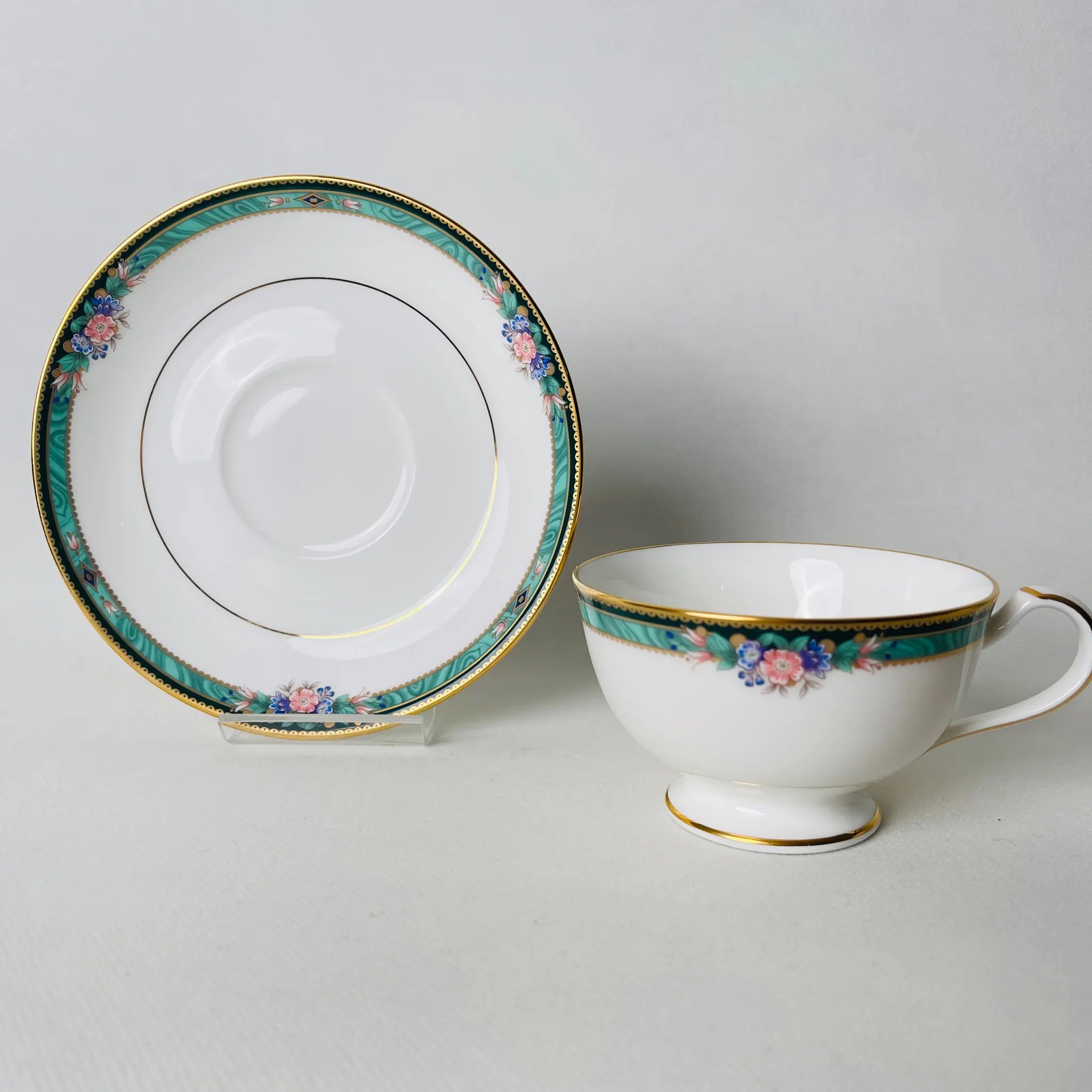 【リユース】 ティーカップ＆ソーサーセット　Noritake Ashbury　