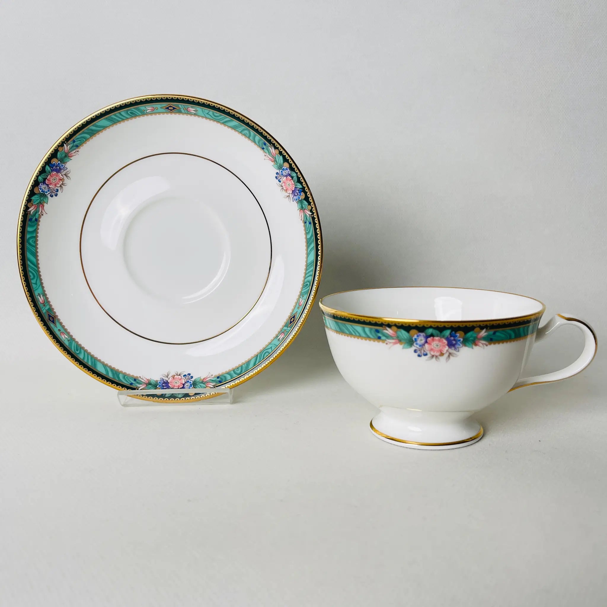 【リユース】 ティーカップ＆ソーサーセット　Noritake Ashbury　