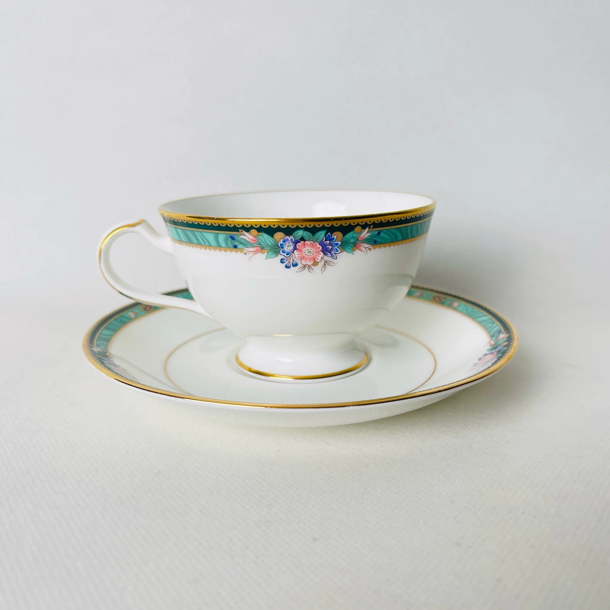 【リユース】 ティーカップ＆ソーサーセット　Noritake Ashbury　