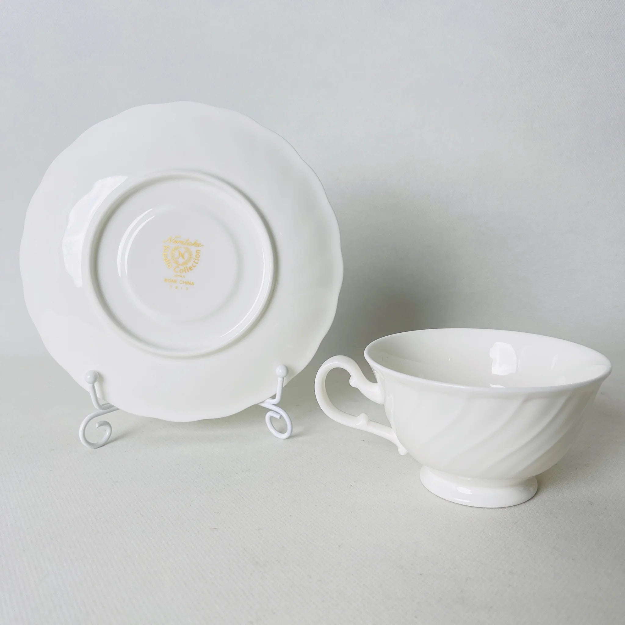 【リユース】 ティーカップセット6P / Noritake(ノリタケ) / BONE CHINA / 日本 / 未使用