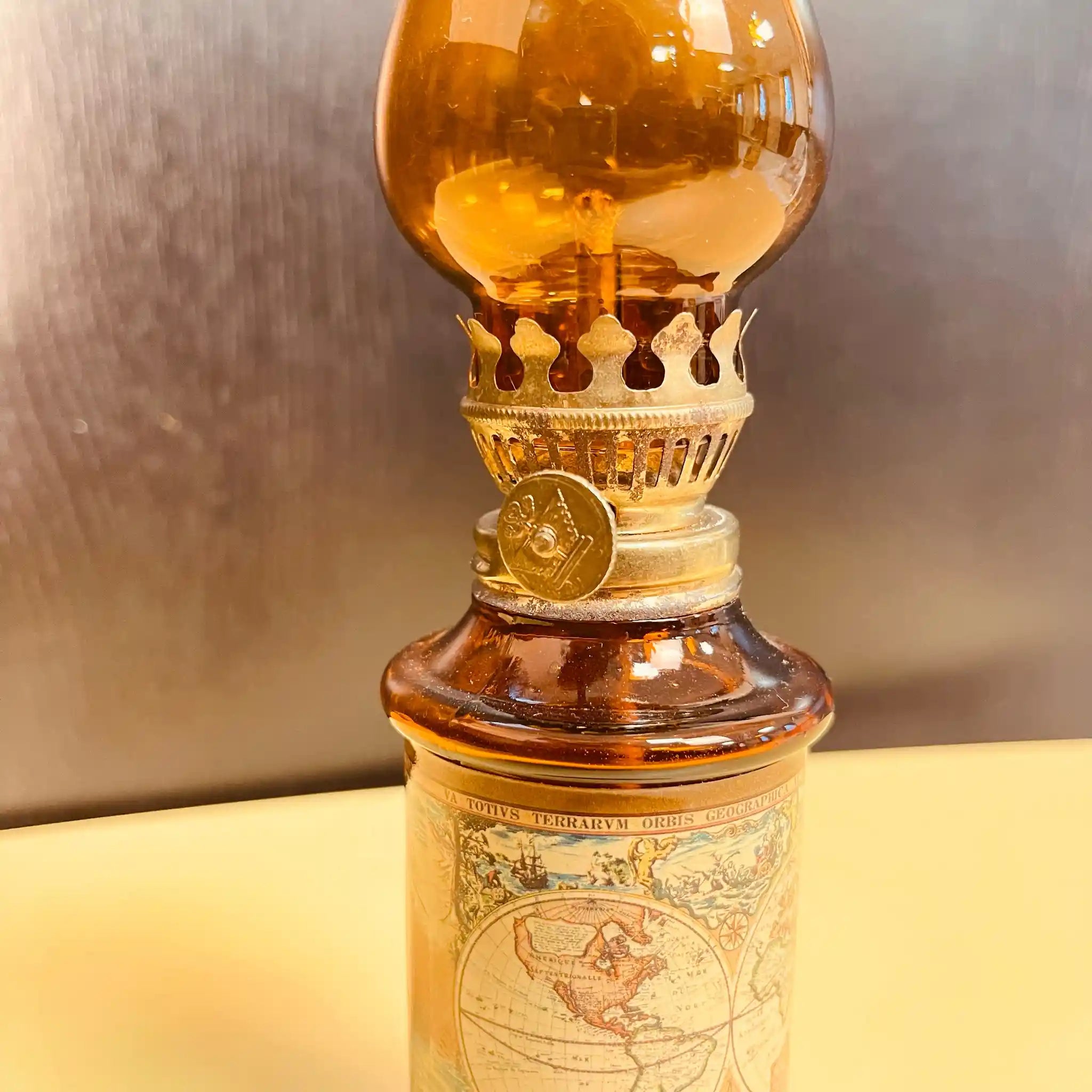 [Vintage] Oil Lamp