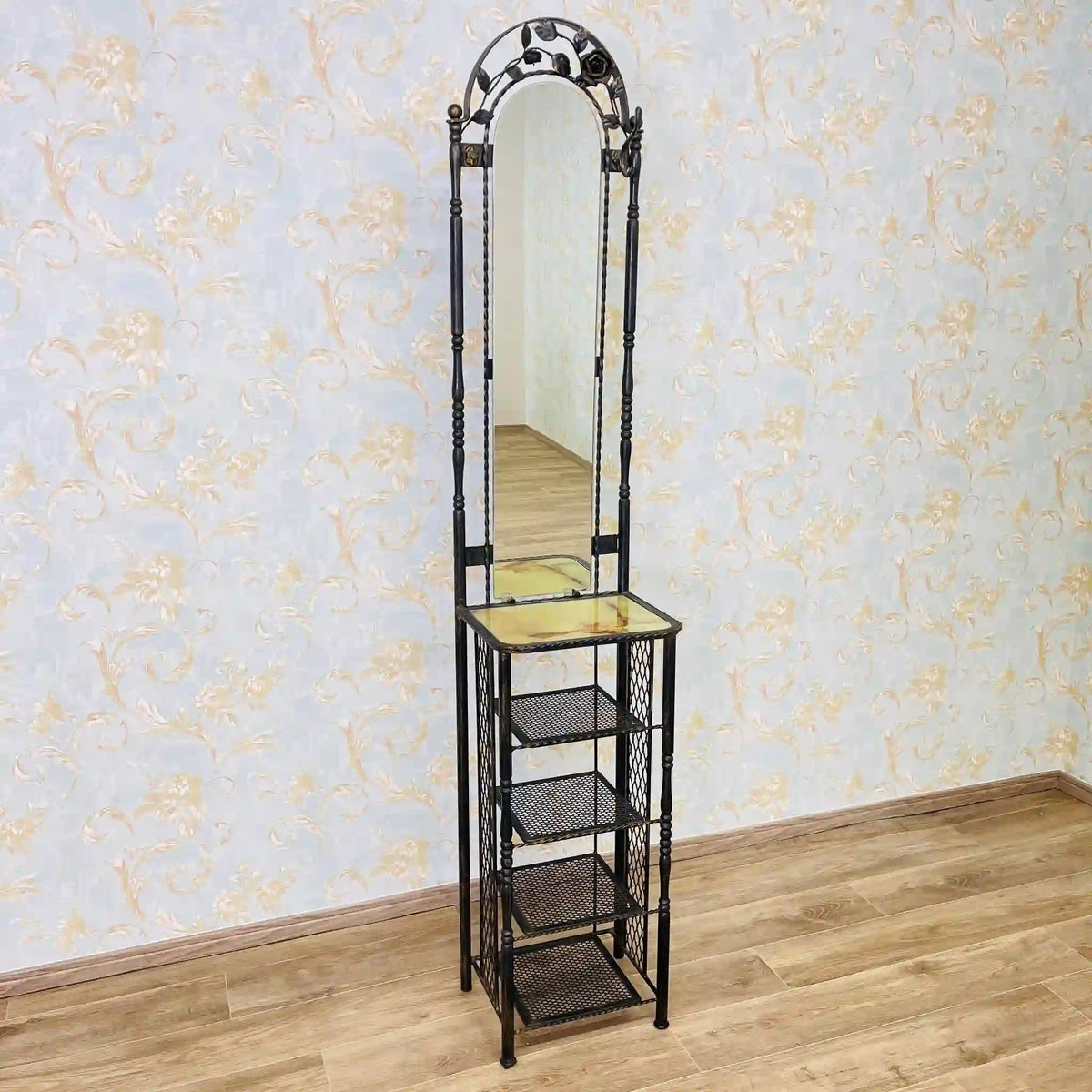 Reused] Antique-style stand mirror / iron ｜アンティーク・リユース