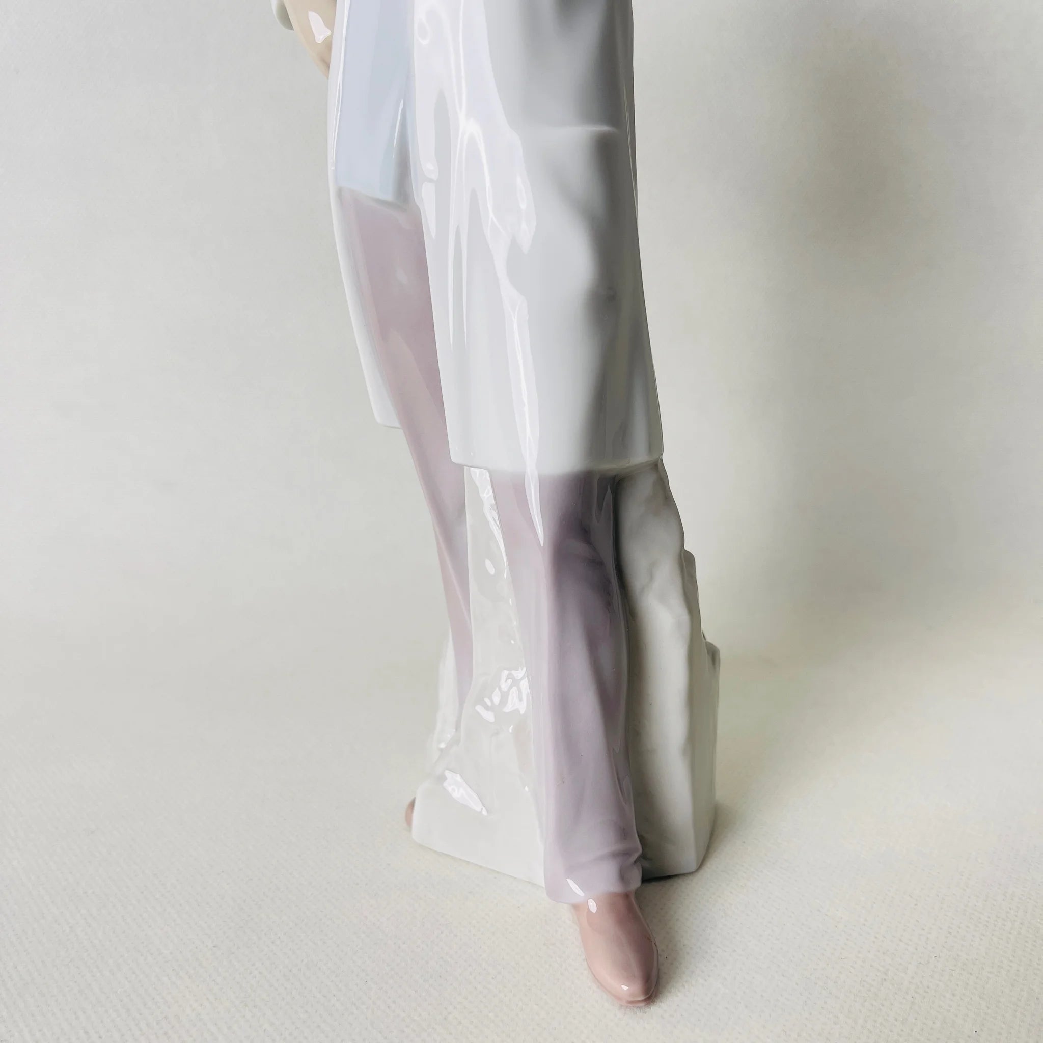 【リユース】 フィギュリン(陶器人形) / LLADRO /  「頼れるドクター」  / スペイン / 未使用