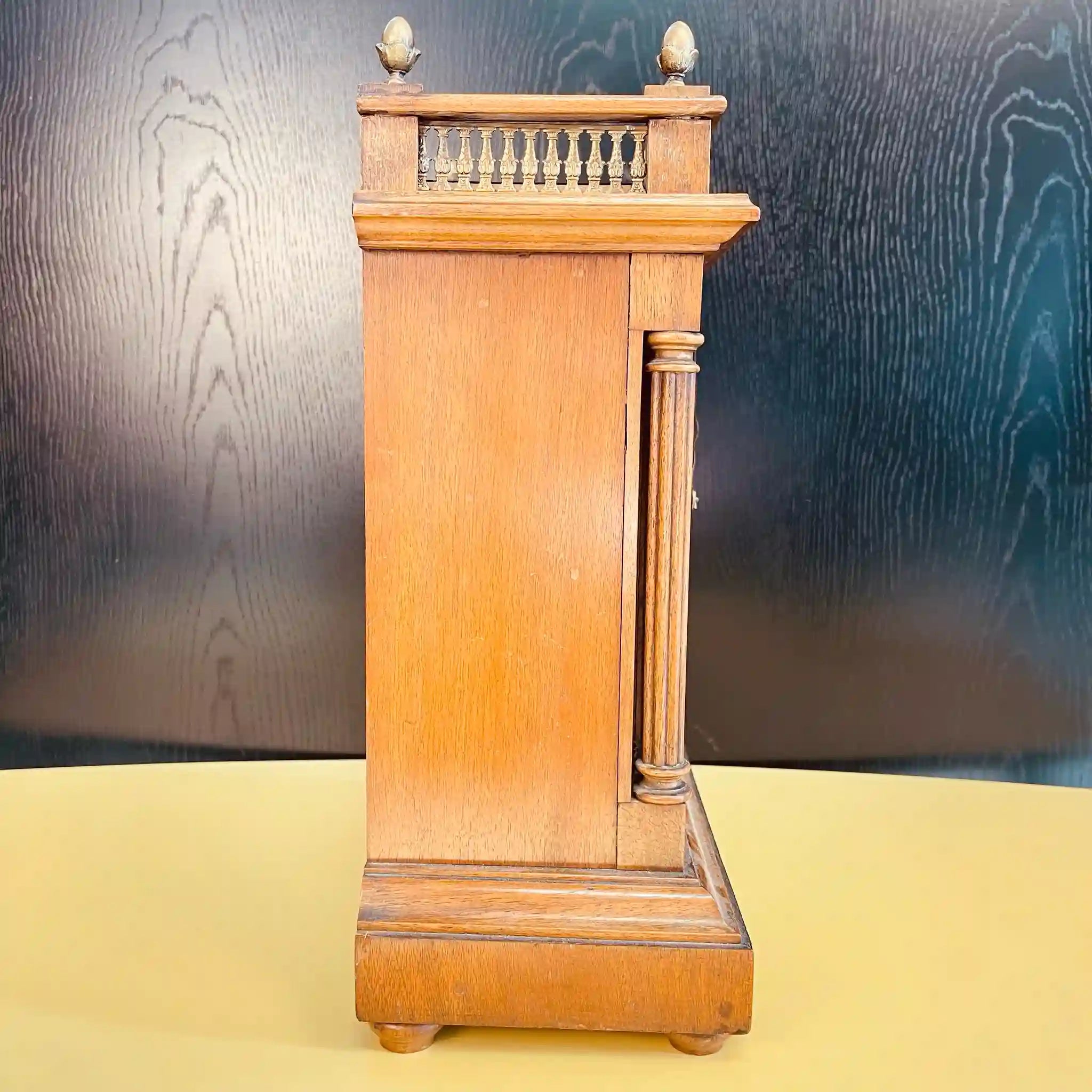 【アンティーク】 置き時計 / ハンブルク・アメリカン・クロック / アール・ヌーヴォー様式 / オーク材