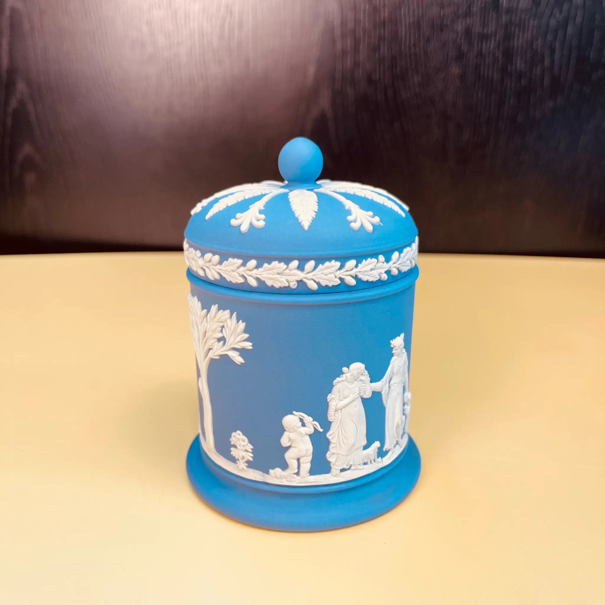 【アンティーク】 キャニスター　WEDGEWOOD(ウェッジウッド) ジャスパーウェア　1775年代