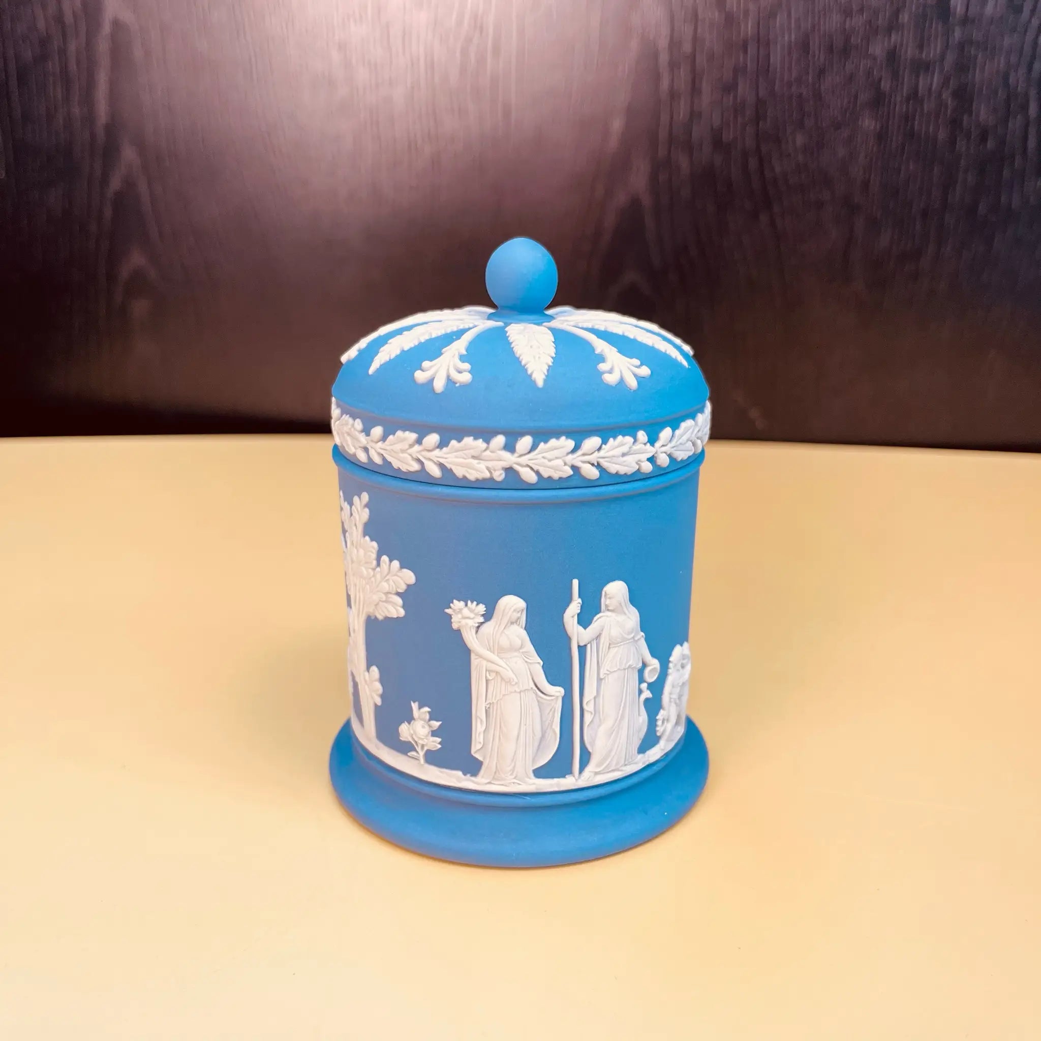 【アンティーク】 キャニスター　WEDGEWOOD(ウェッジウッド) ジャスパーウェア　1775年代