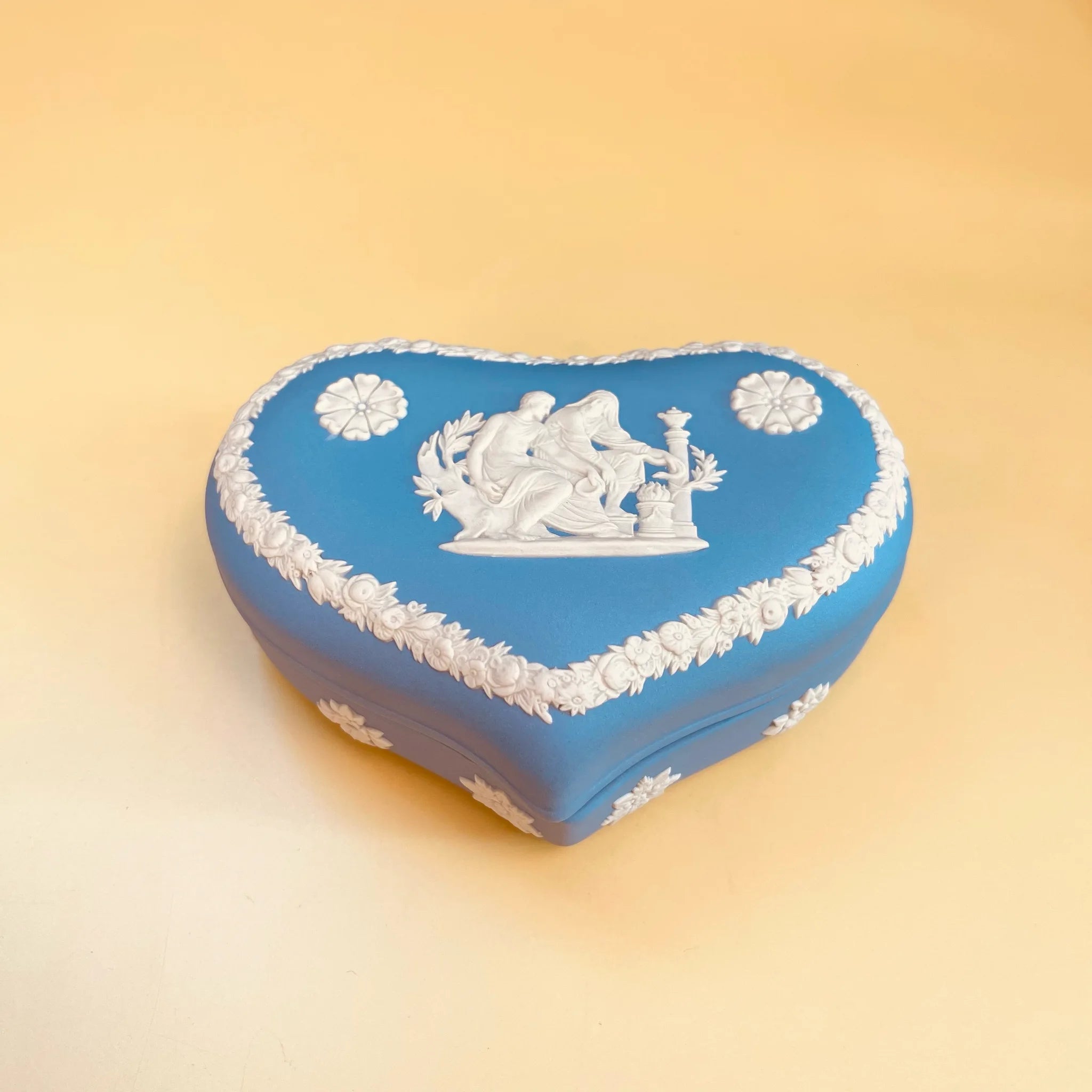 【アンティーク】蓋付き小物入れ WEDGEWOOD(ウェッジウッド) / ジャスパーウェア / 1775年代 ストーンウェア / イギリス /  /