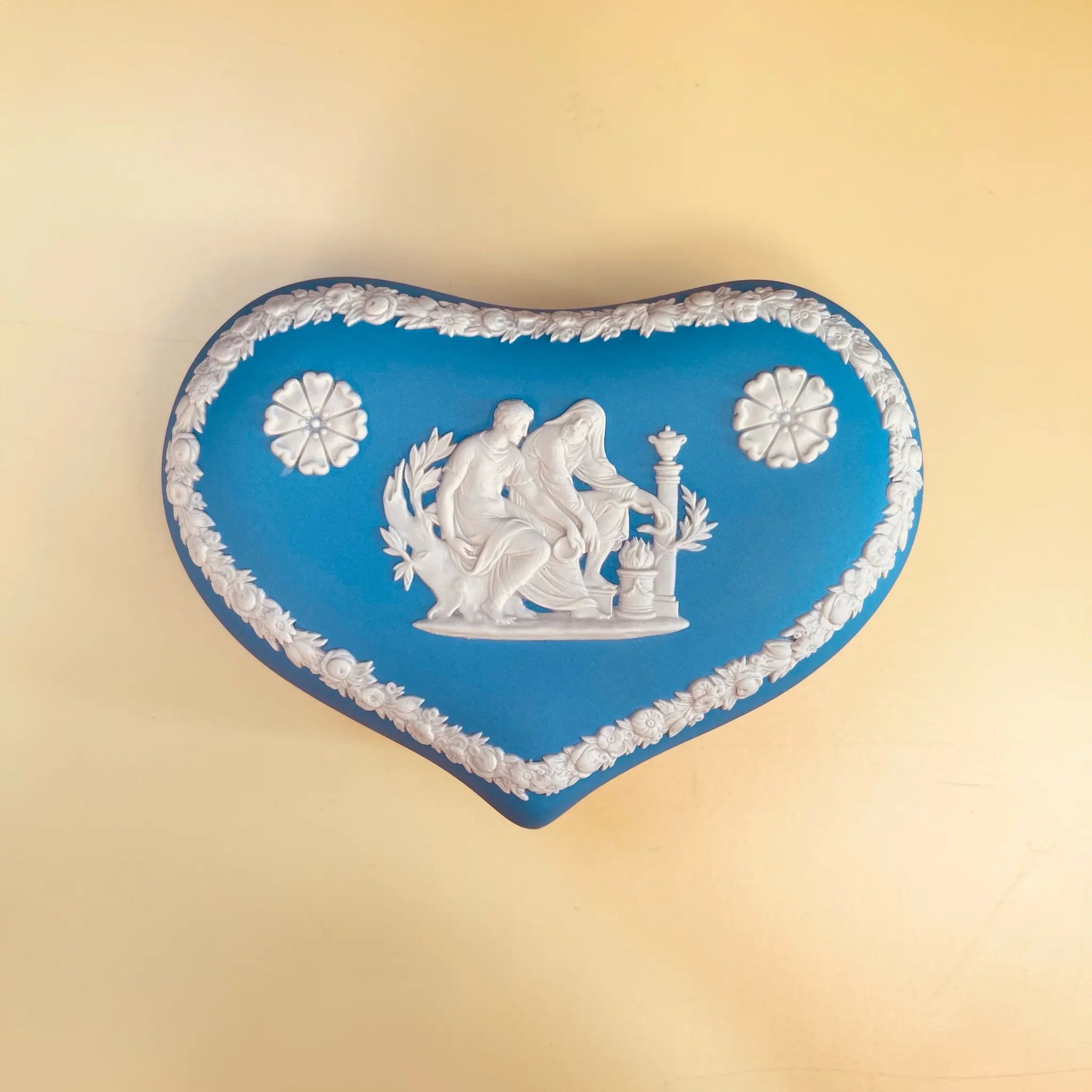 【アンティーク】蓋付き小物入れ WEDGEWOOD(ウェッジウッド) / ジャスパーウェア / 1775年代 ストーンウェア / イギリス /  /