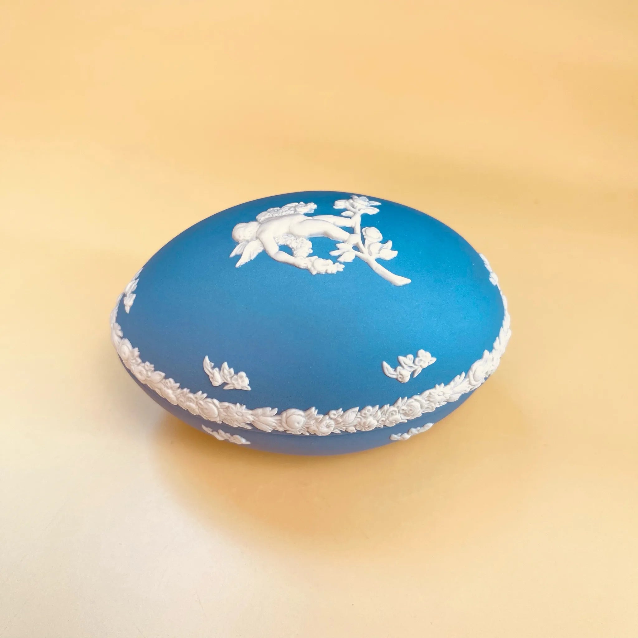 【アンティーク】蓋付き小物入れ WEDGEWOOD(ウェッジウッド) / ジャスパーウェア /  ストーンウェア / イギリス