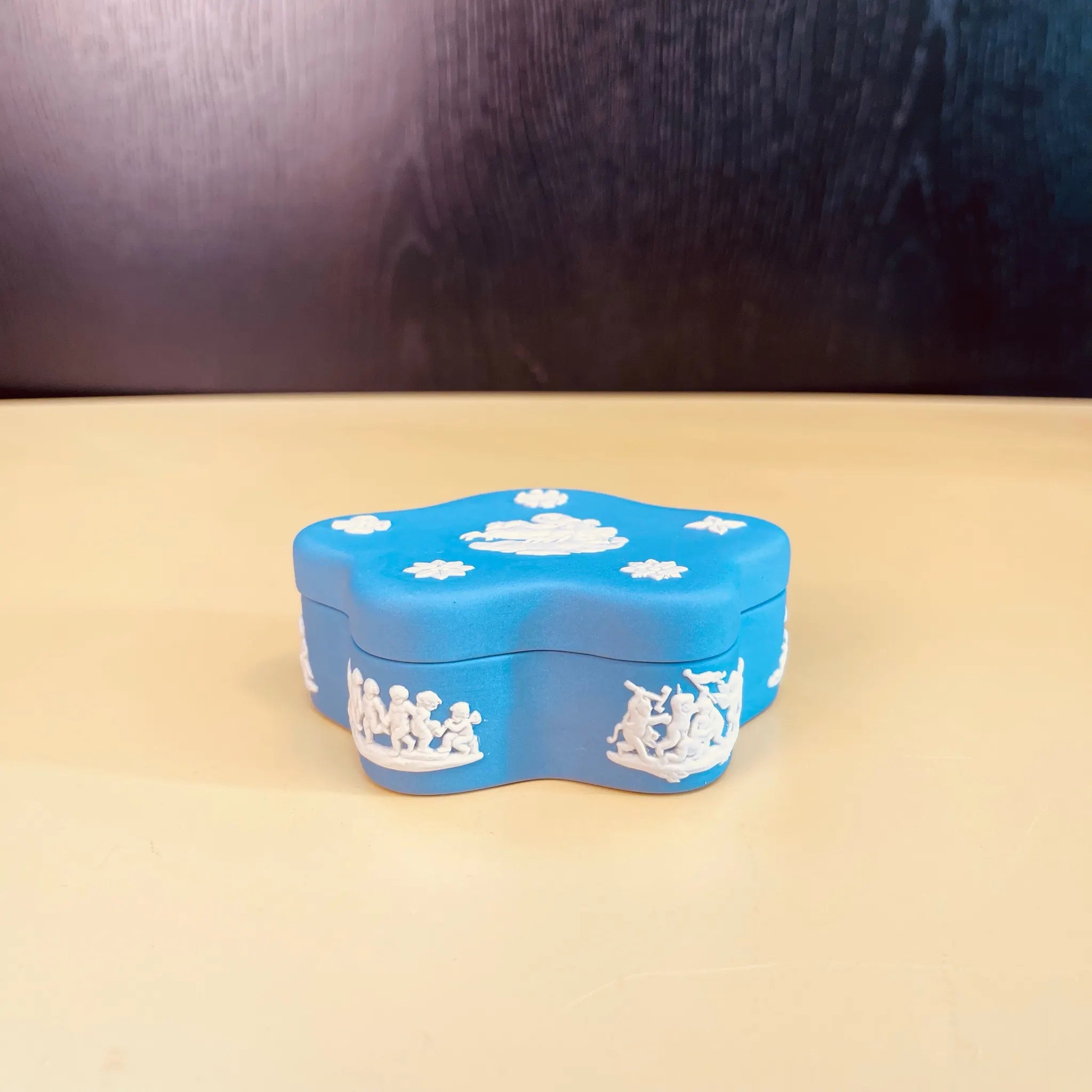 【アンティーク】蓋付き小物入れ WEDGEWOOD(ウェッジウッド) / ジャスパーウェア /  ストーンウェア / イギリス