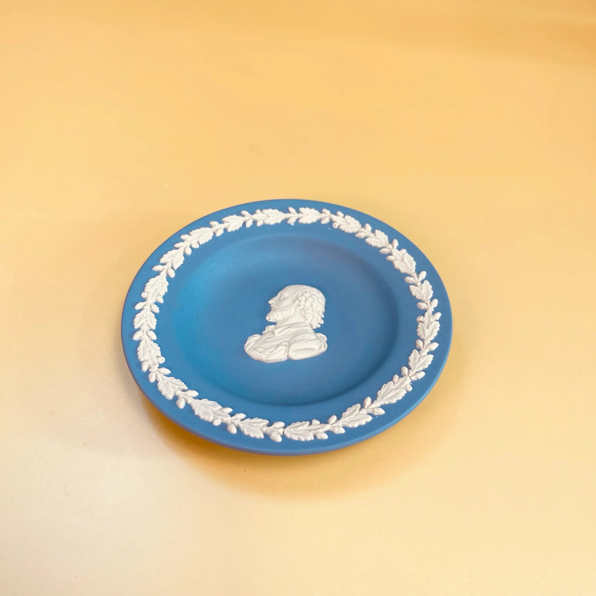 【アンティーク】 小プレート　WEDGEWOOD(ウェッジウッド) ジャスパーウェア　1775年代