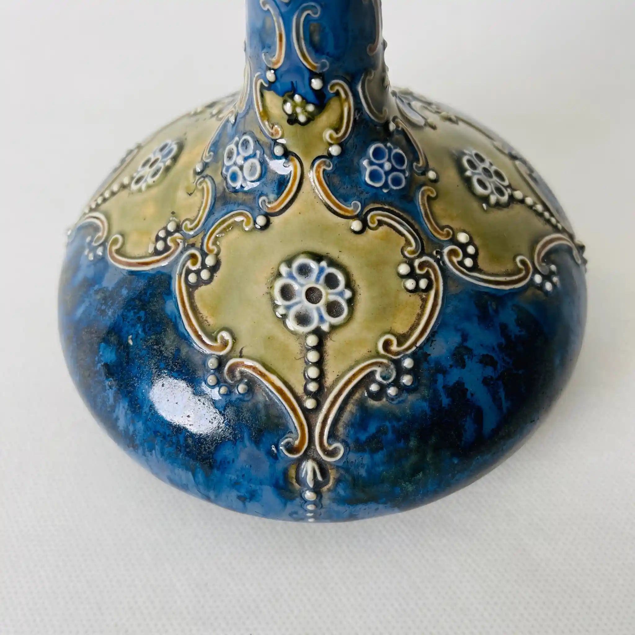 【アンティーク】フラワーベース(花瓶) Royal Doulton（ロイヤル ドルトン） /  / 1800年代後半〜1900年代前半  / イギリス /  /