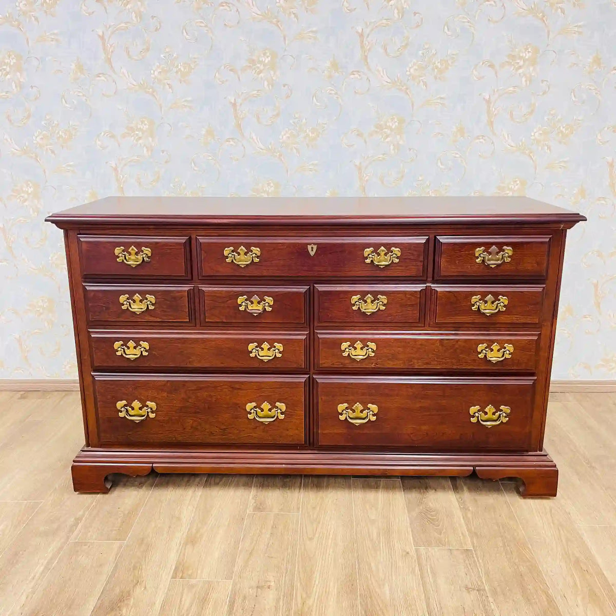Vintage Sideboard / American Drew / Cherry Wood (Presumably from
