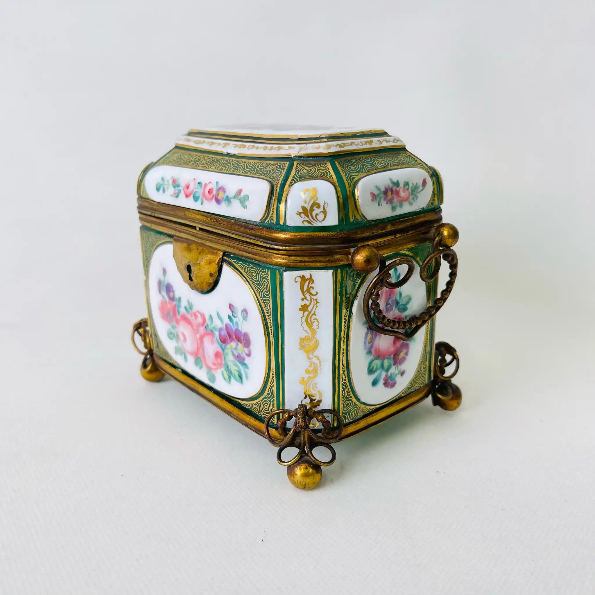 【アンティーク】 ジュエリーボックス / リモージュ磁器 / 1870年頃～1920年頃 / 磁器 / フランス / オルモル装飾