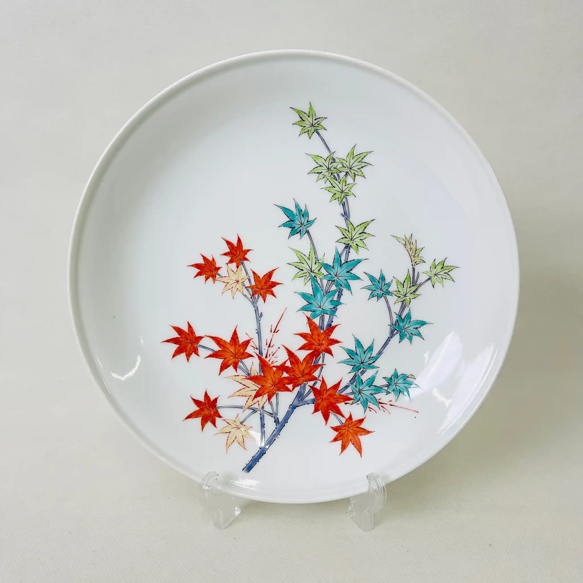 十四代 酒井田柿右衛門窯 / 額皿 / 濁手紅葉文皿 / 1992年 / 陶磁器