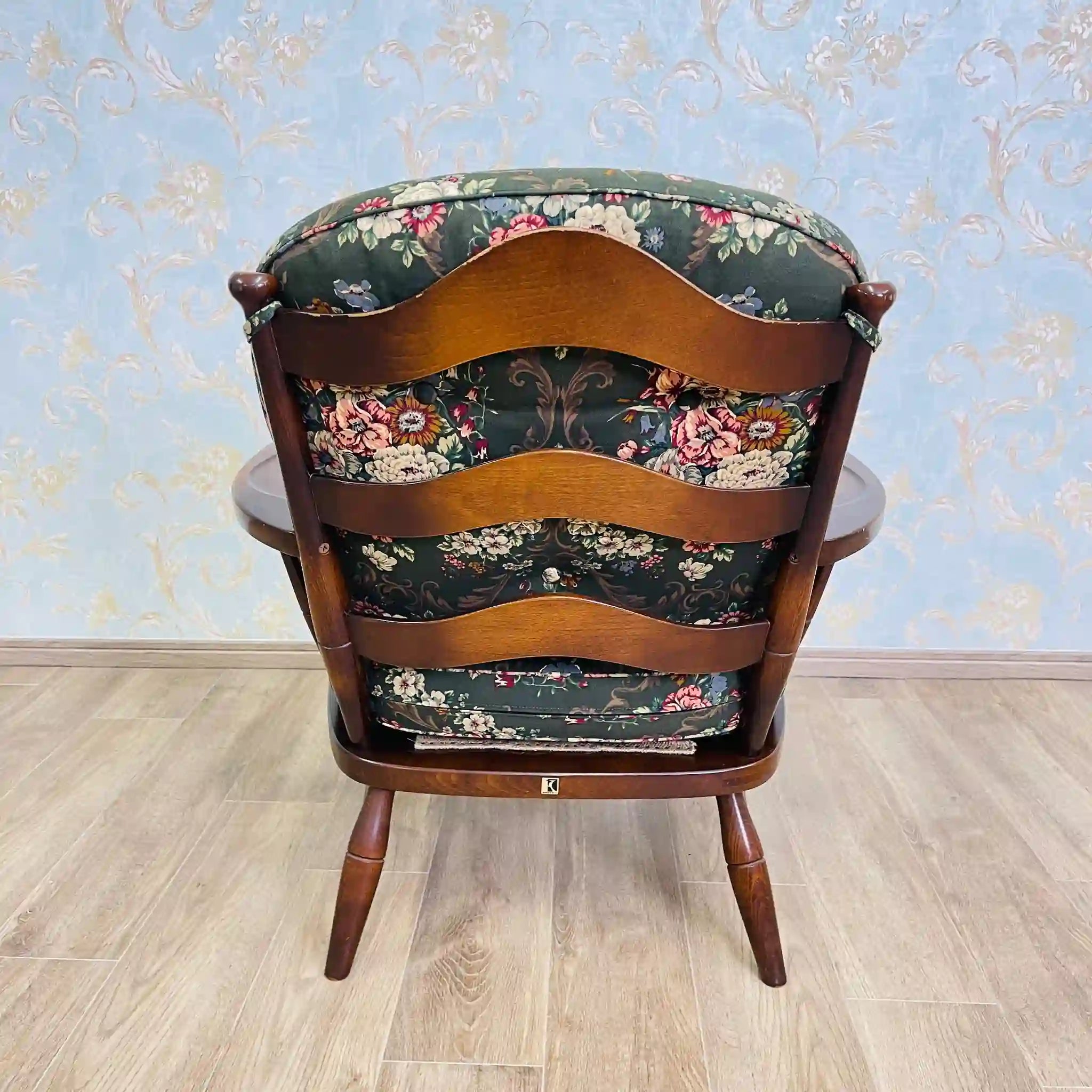 【リユース】 アームチェア / 飛騨産業(キツツキ) / 穂高 / 日本 / 組み直し済 ウェービングテープ交換済