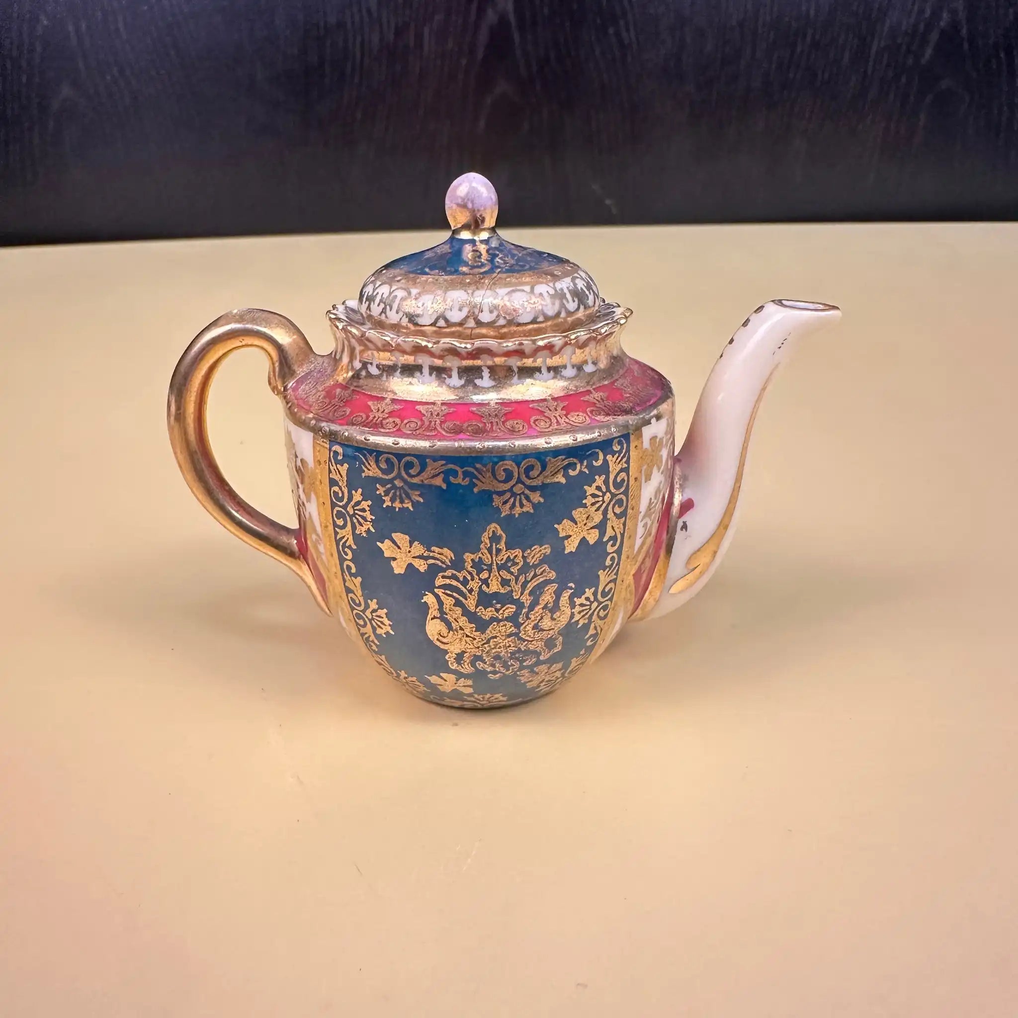 【アンティーク】 ミニティーカップ＆ポット＆ソーサーセット /  ミニスプーン付き5P　イギリス直輸入