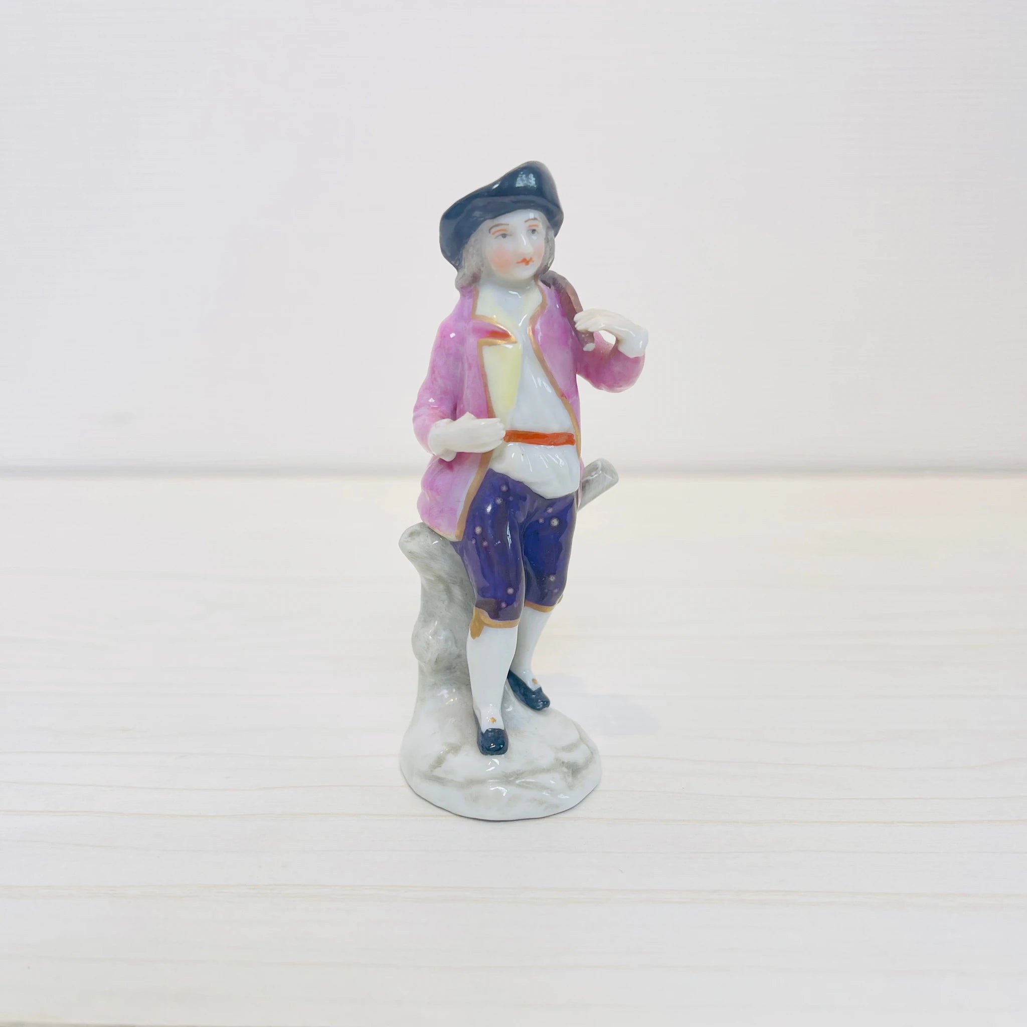 【アンティーク】 フィギュリン(磁器人形) / 19世紀以降 / イギリス